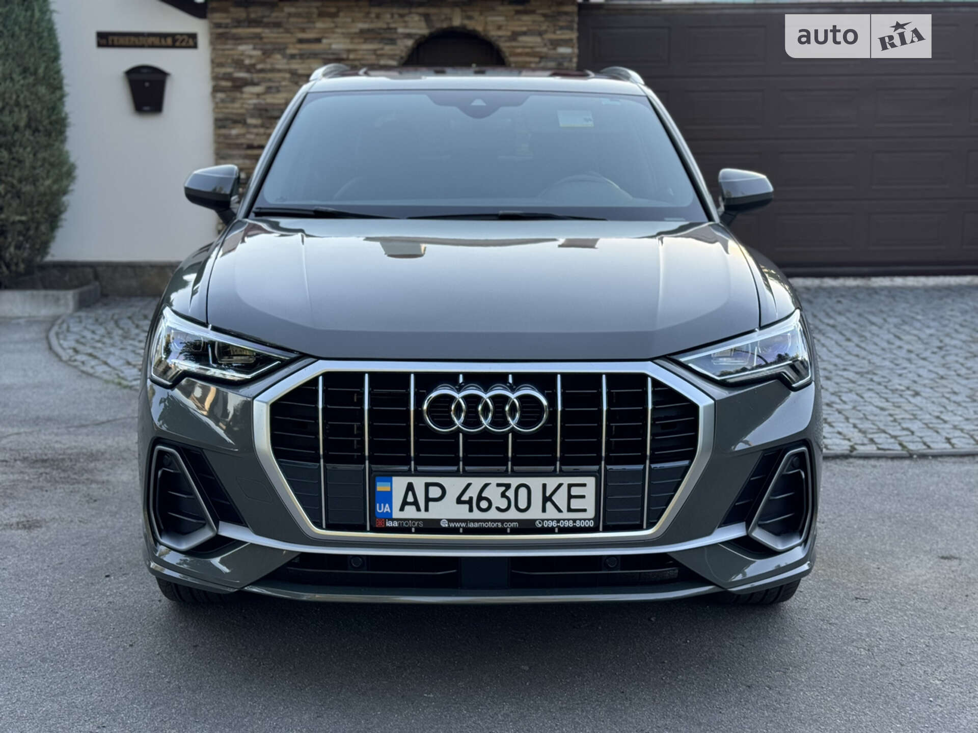 Головне фото звіту автомобіля AUDI Q3 2019