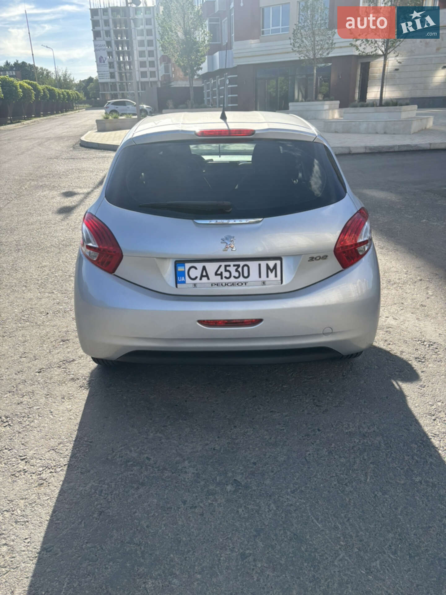 PEUGEOT 208 2014
