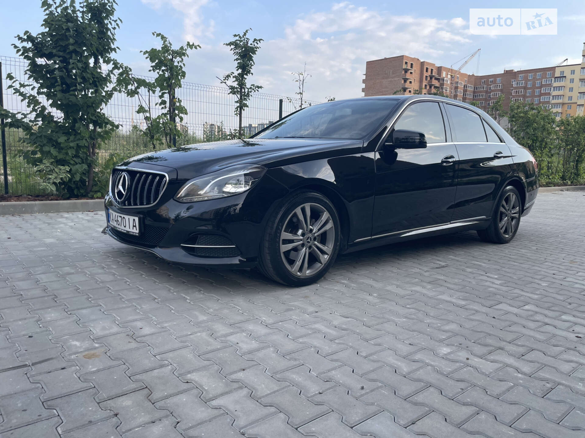 MERCEDES-BENZ E 220 2014