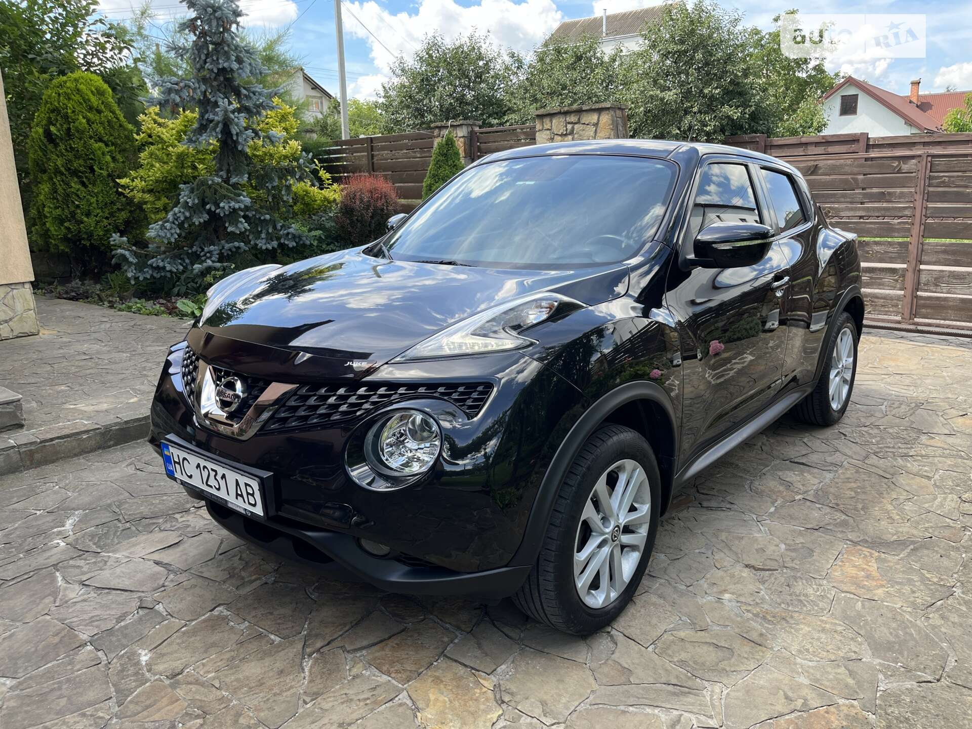 NISSAN JUKE 2017