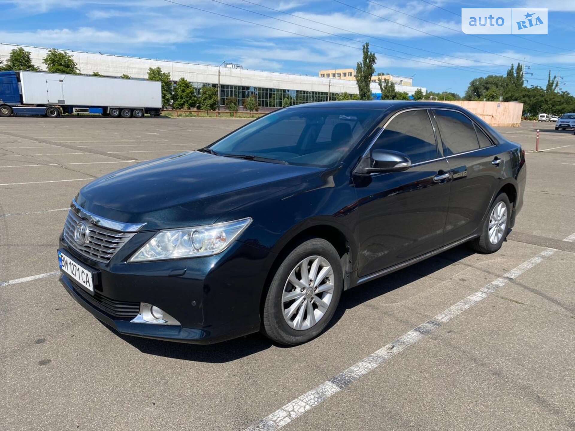 TOYOTA CAMRY 2011
