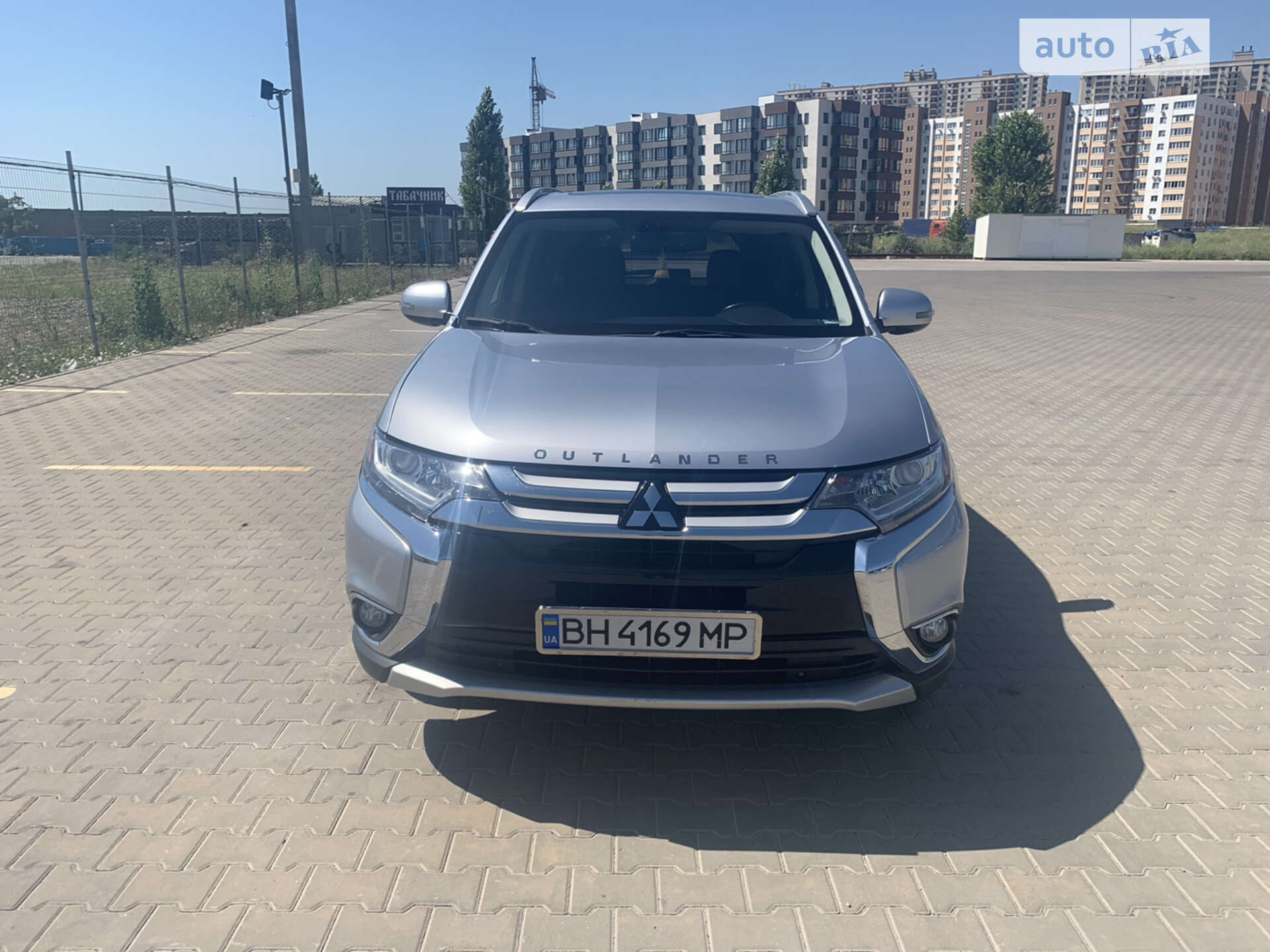 MITSUBISHI OUTLANDER 2017