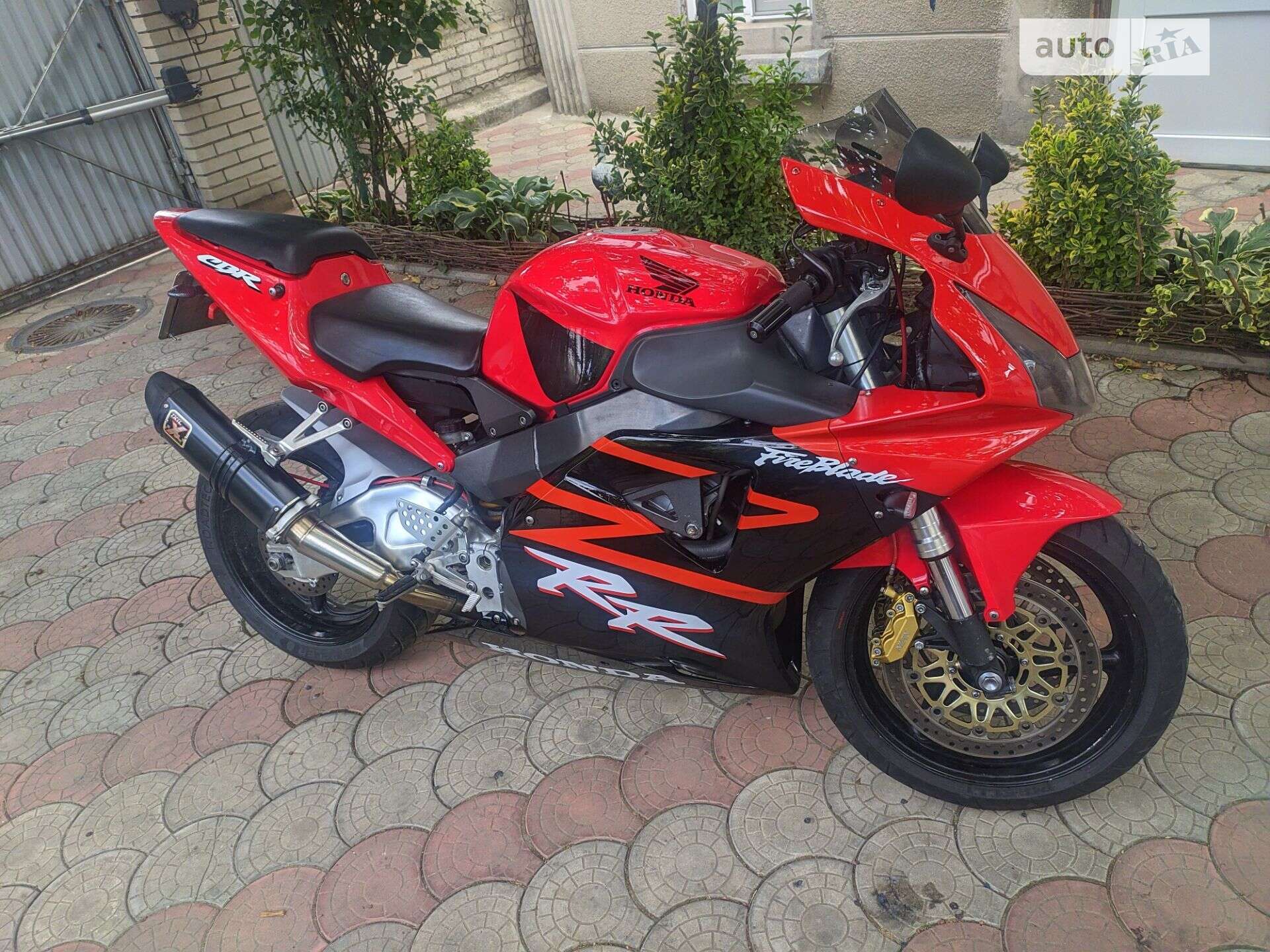 HONDA CBR 900RR 2002