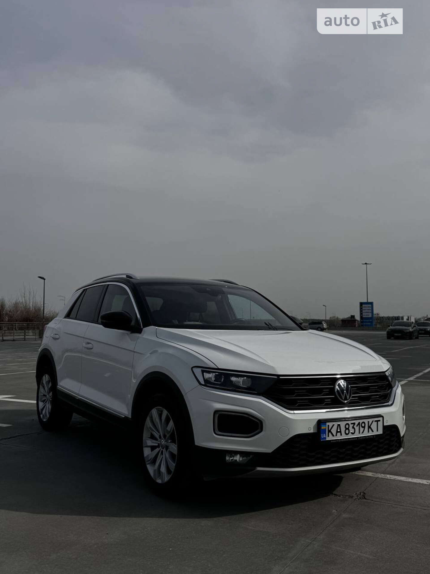 VOLKSWAGEN T-ROC 2019