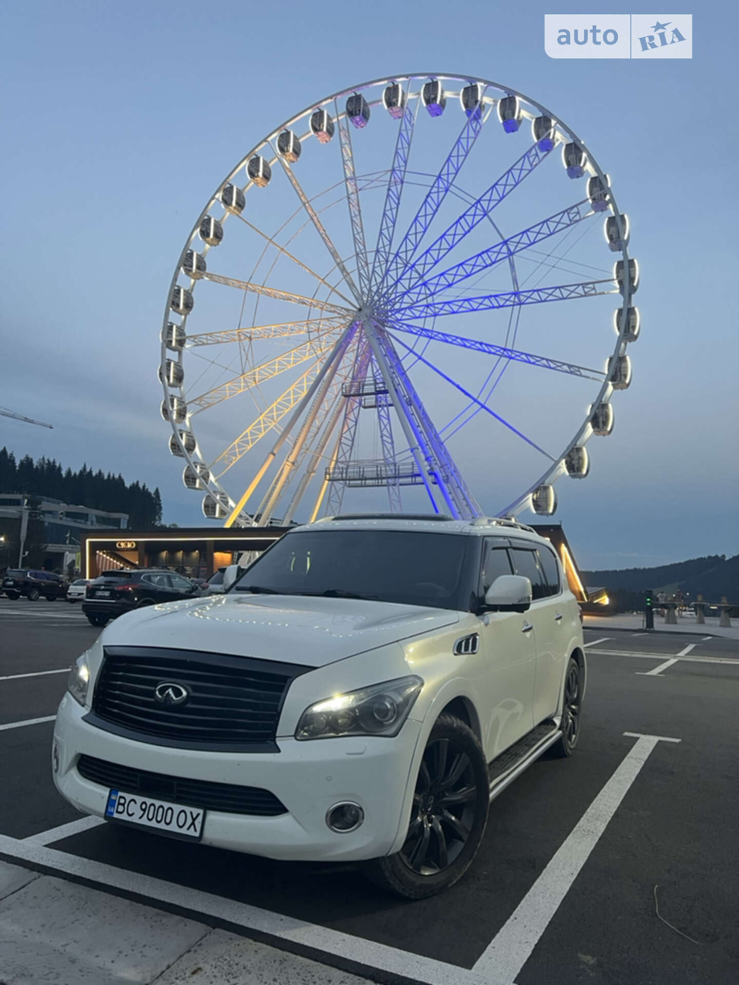 INFINITI QX56 2011