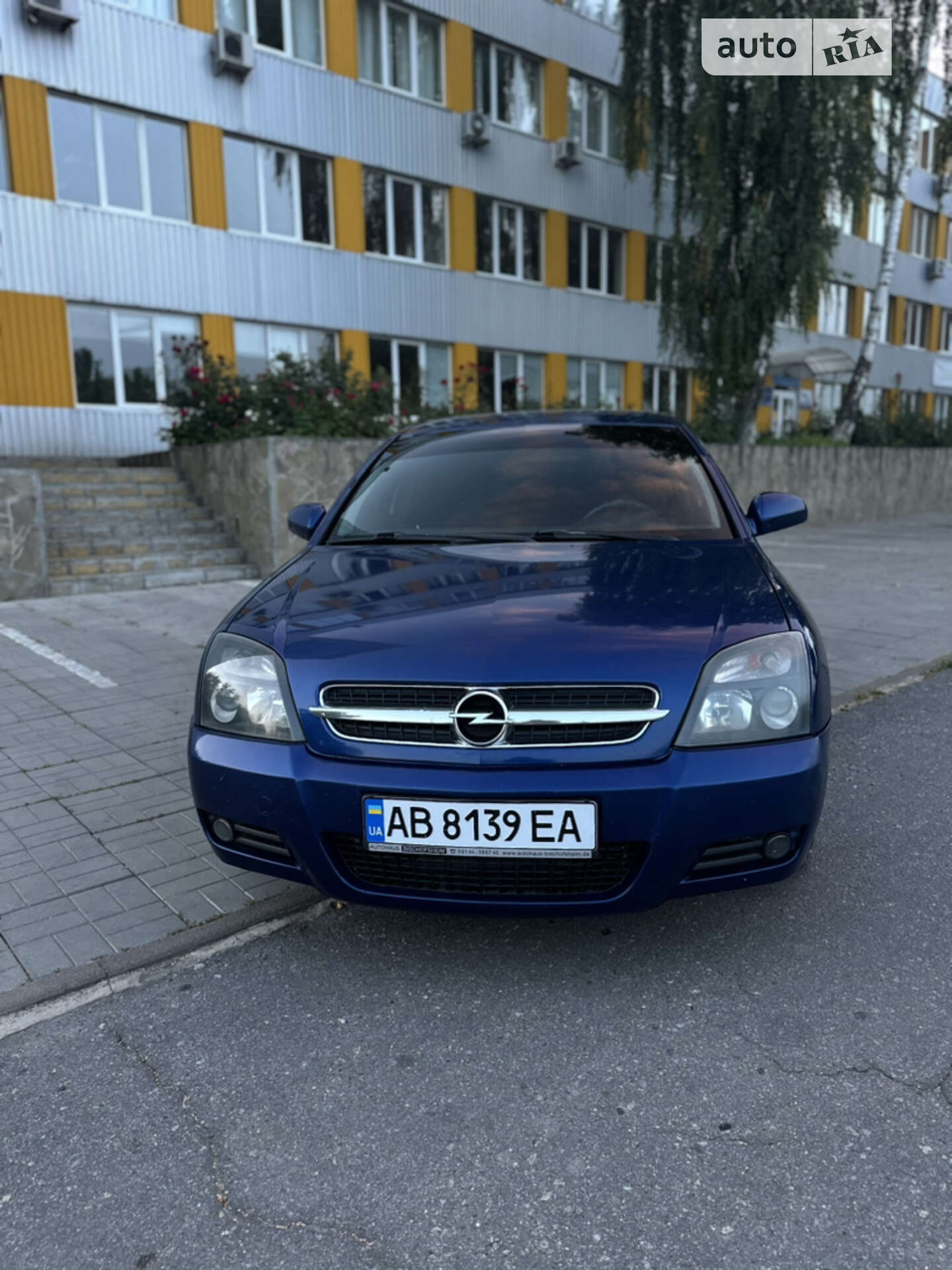 Головне фото звіту автомобіля OPEL VECTRA 2004