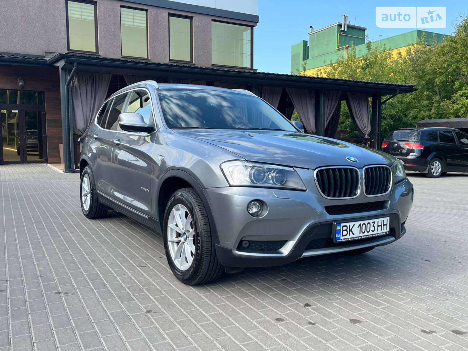 Головне фото звіту автомобіля BMW X3 2011