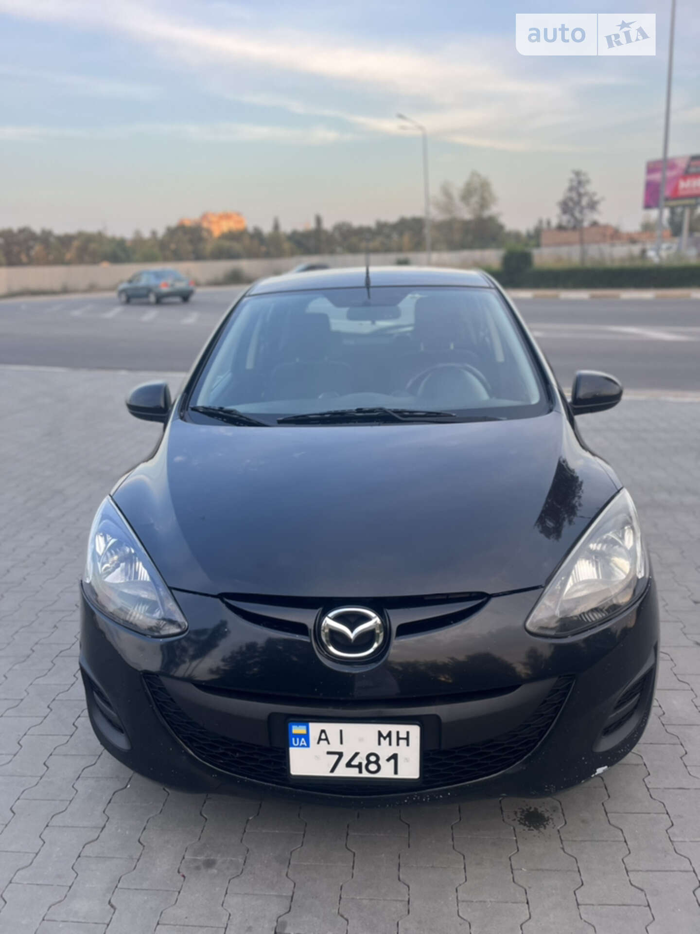 MAZDA 2 2013