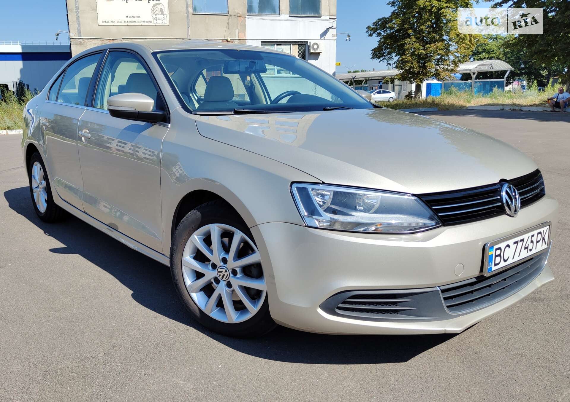 VOLKSWAGEN JETTA 2013