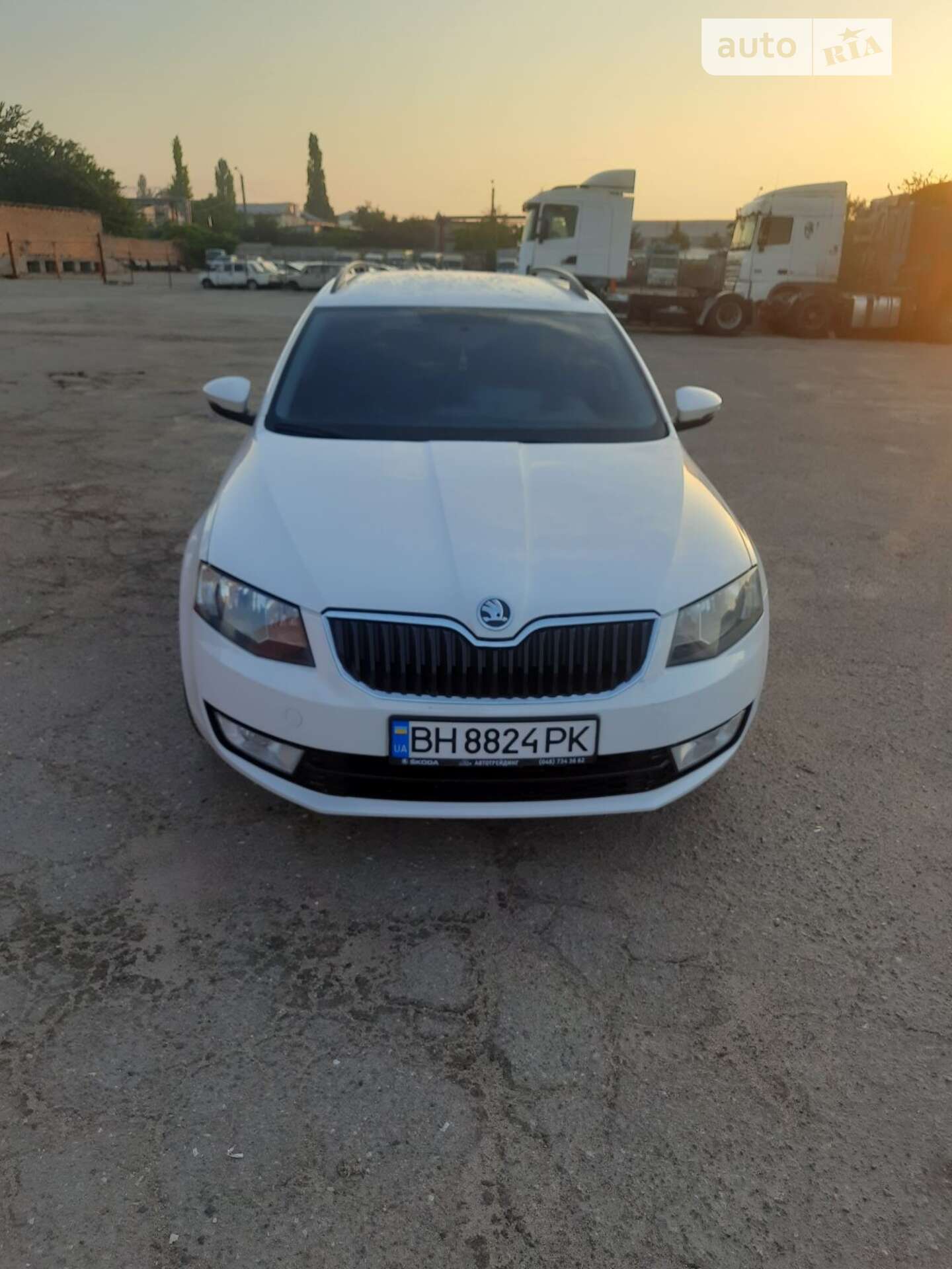 Головне фото звіту автомобіля SKODA OCTAVIA 2014