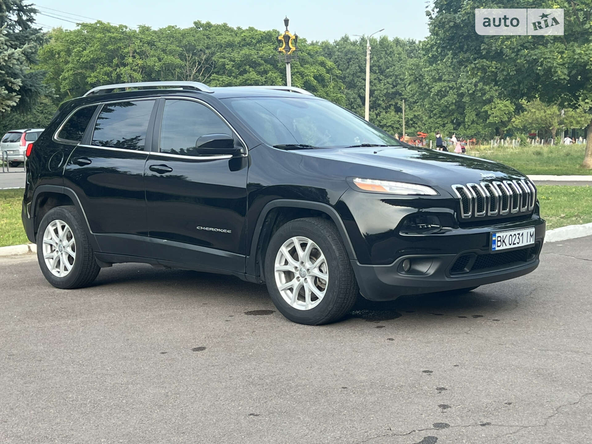 Головне фото звіту автомобіля JEEP CHEROKEE 2018