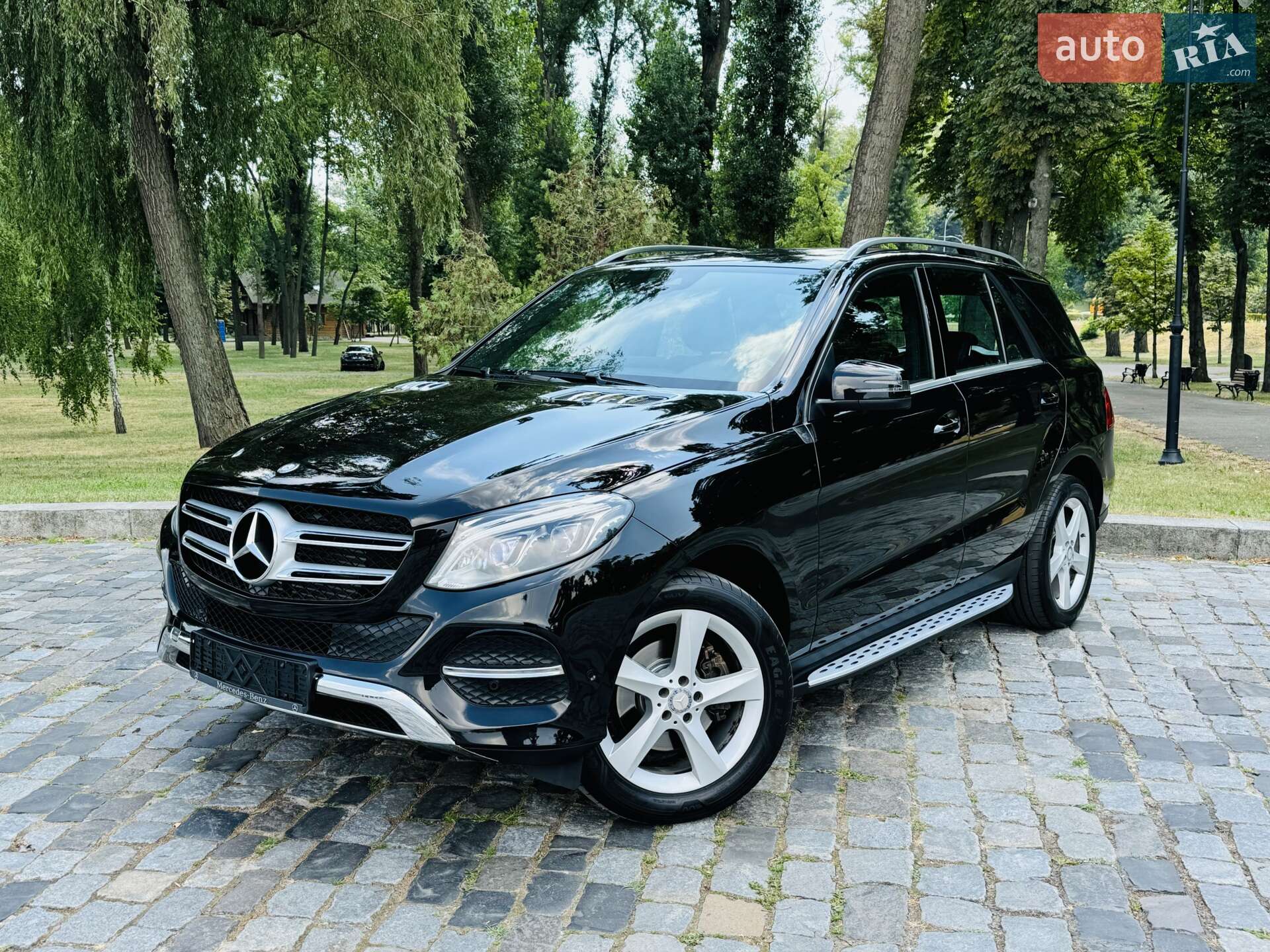 MERCEDES-BENZ GLE 250 2016