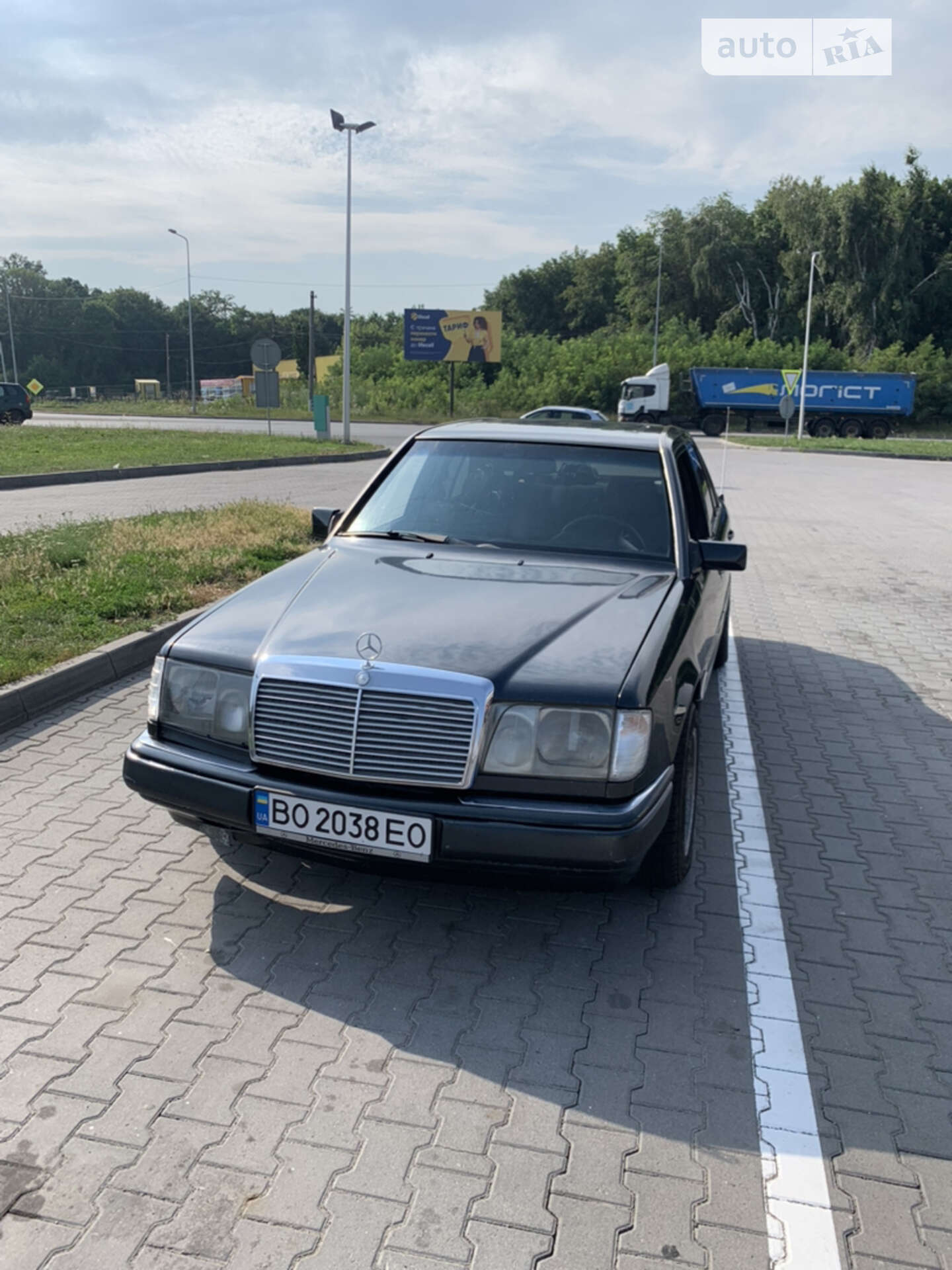 Mercedes-Benz E-Class 1991