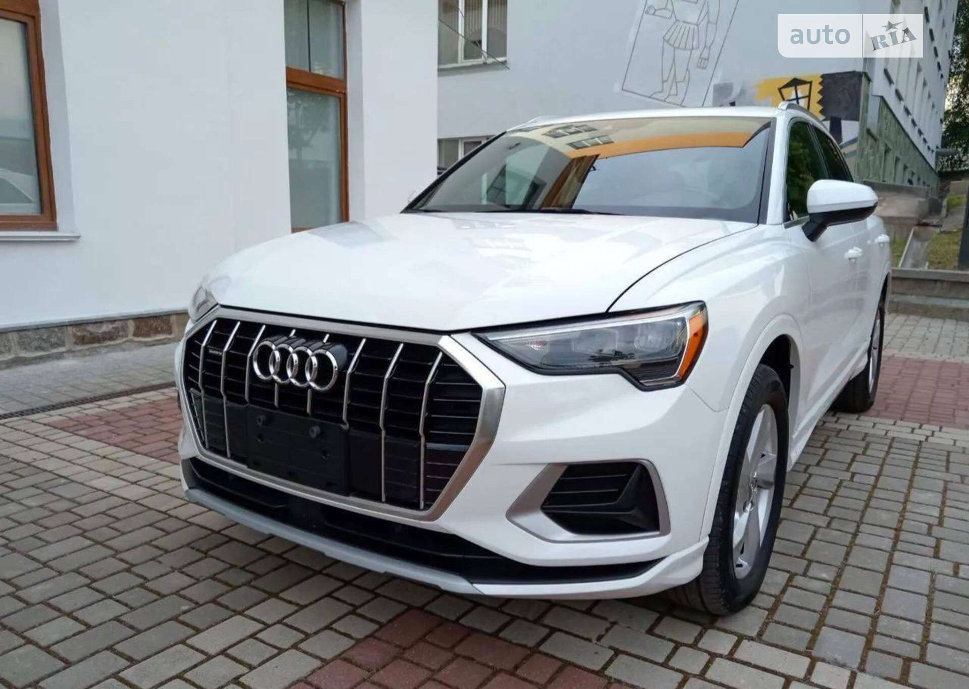 Головне фото звіту автомобіля AUDI Q3 2020