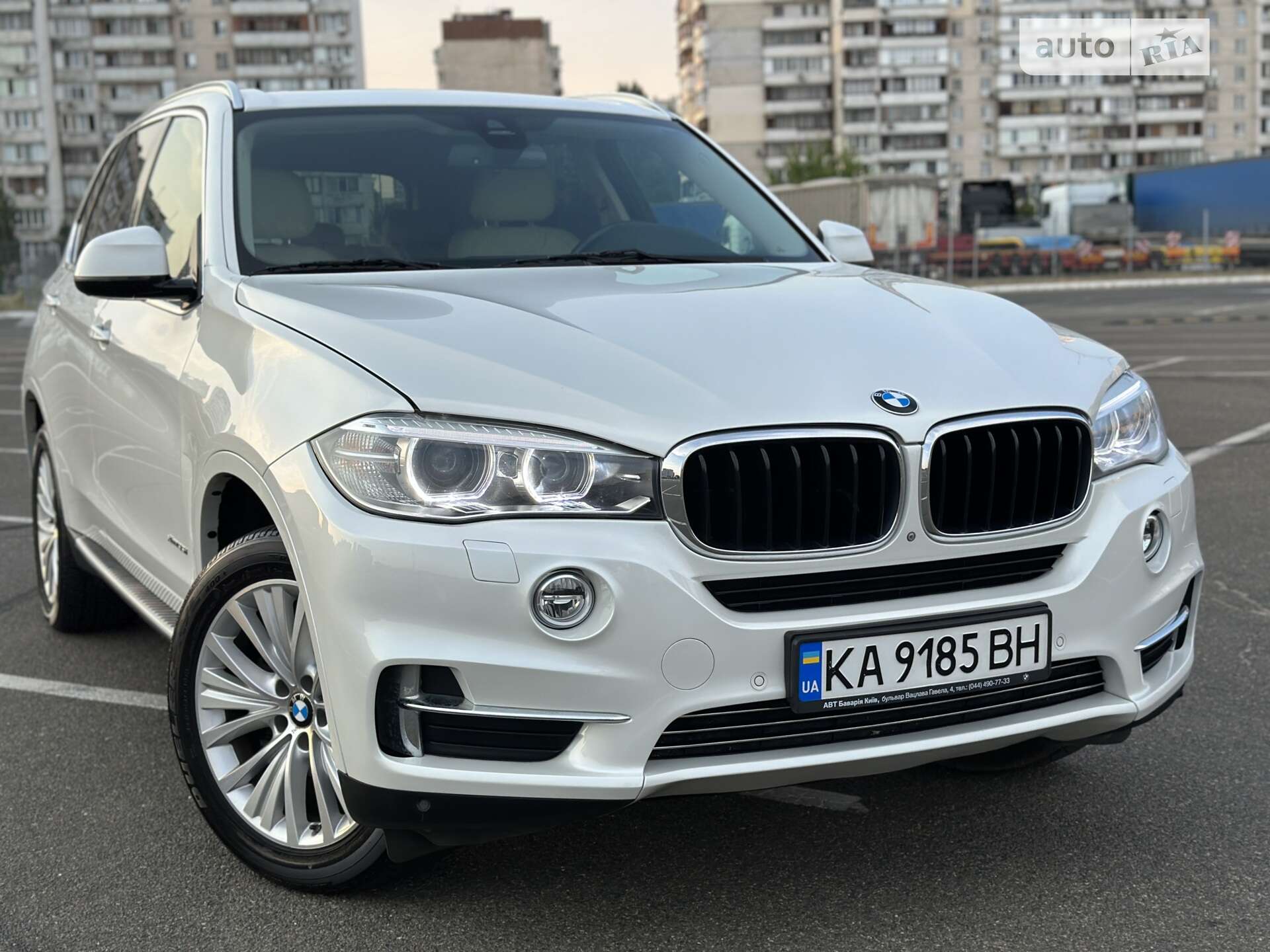 Головне фото звіту автомобіля BMW X5 2016