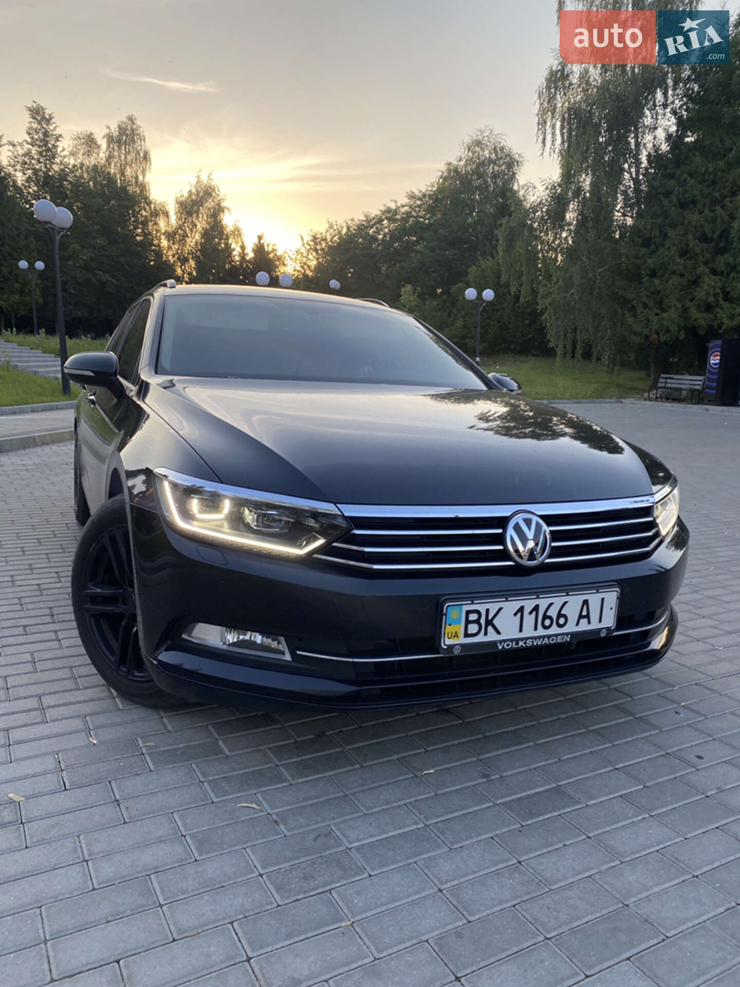 VOLKSWAGEN PASSAT 2019