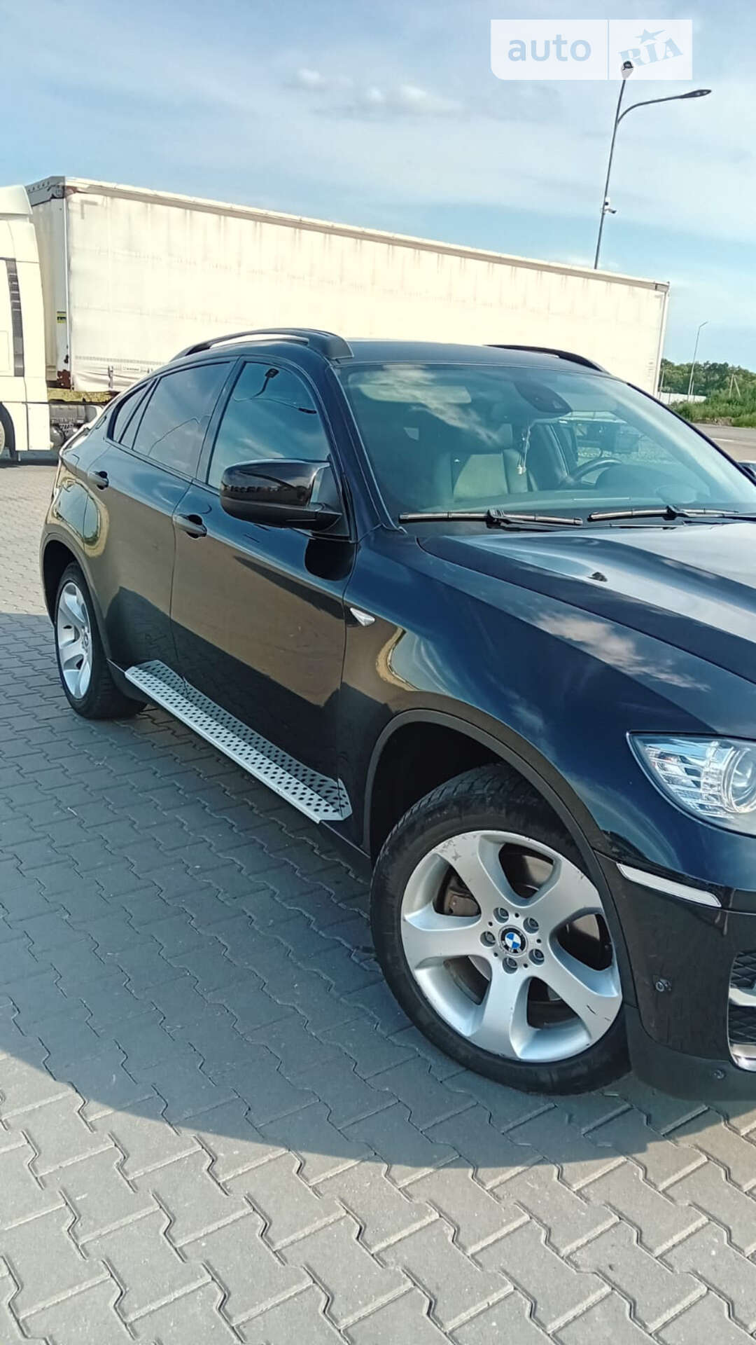 BMW X6 2011