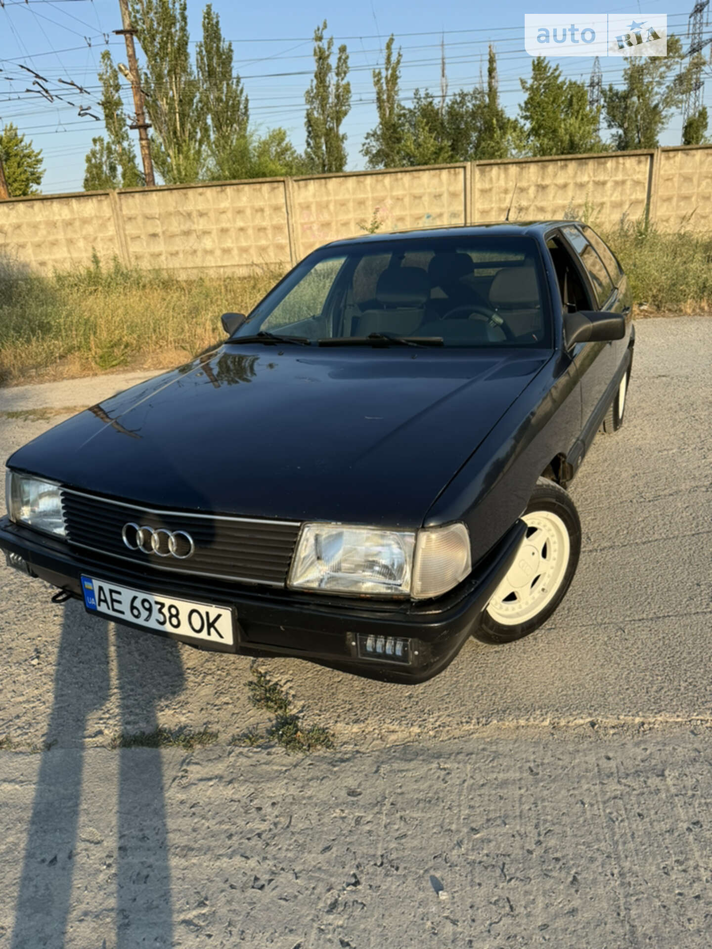 AUDI 100 AVANT 1984