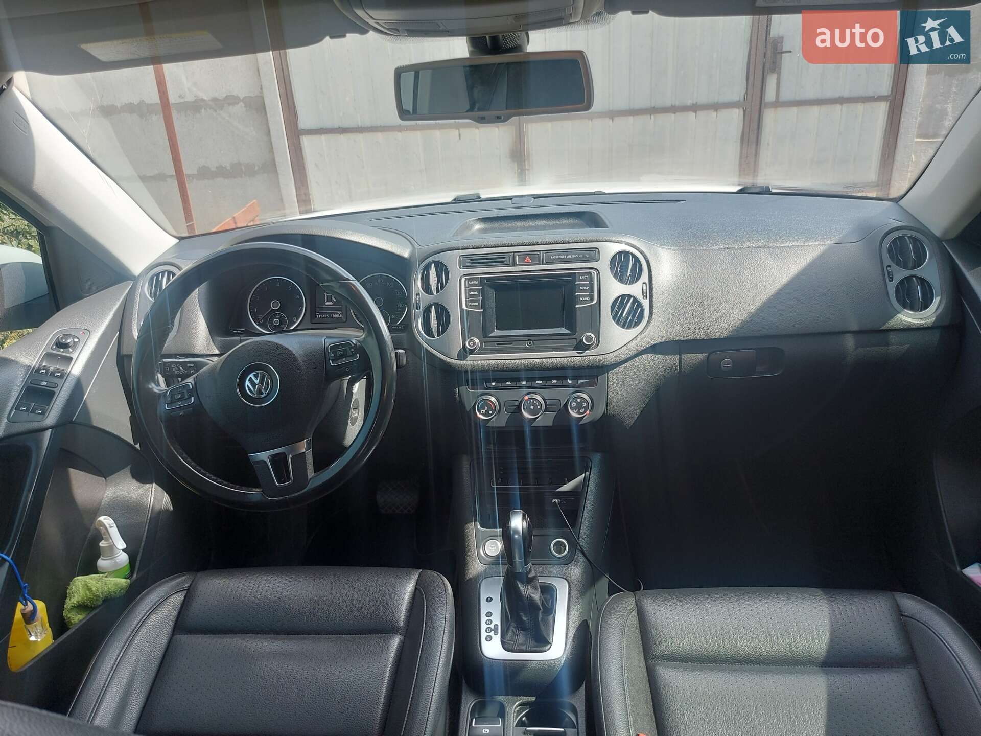 VOLKSWAGEN TIGUAN 2015