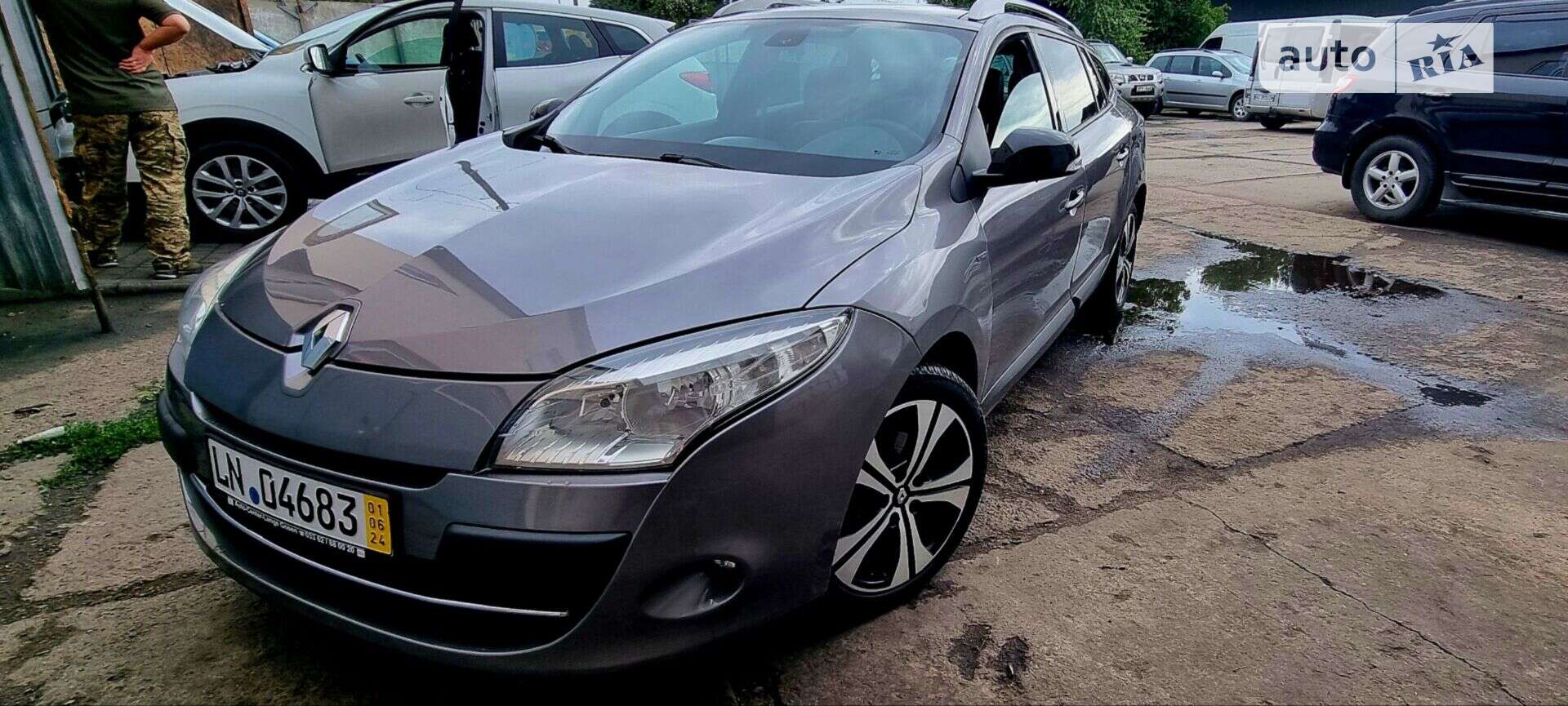 RENAULT MEGANE