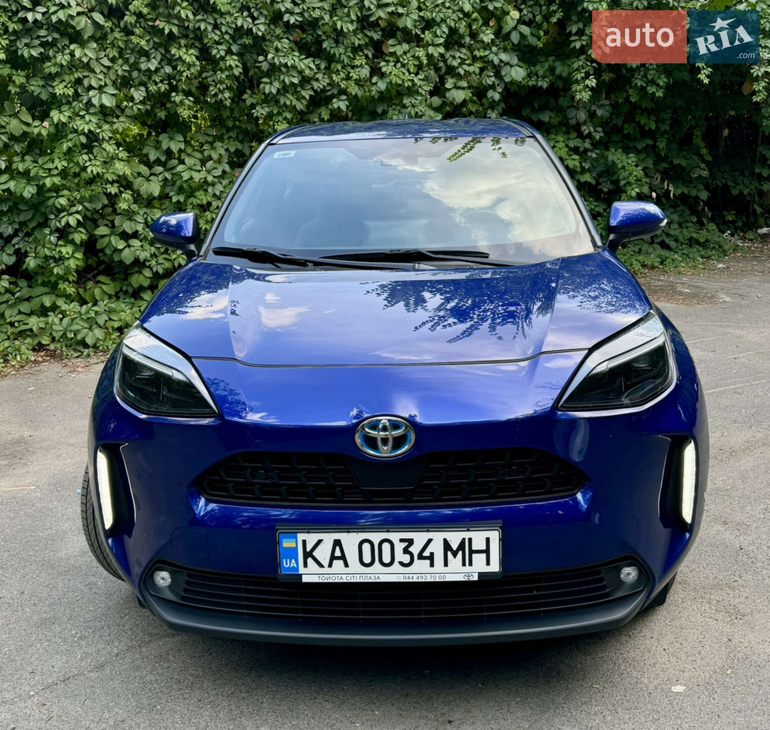 TOYOTA YARIS CROSS 2023