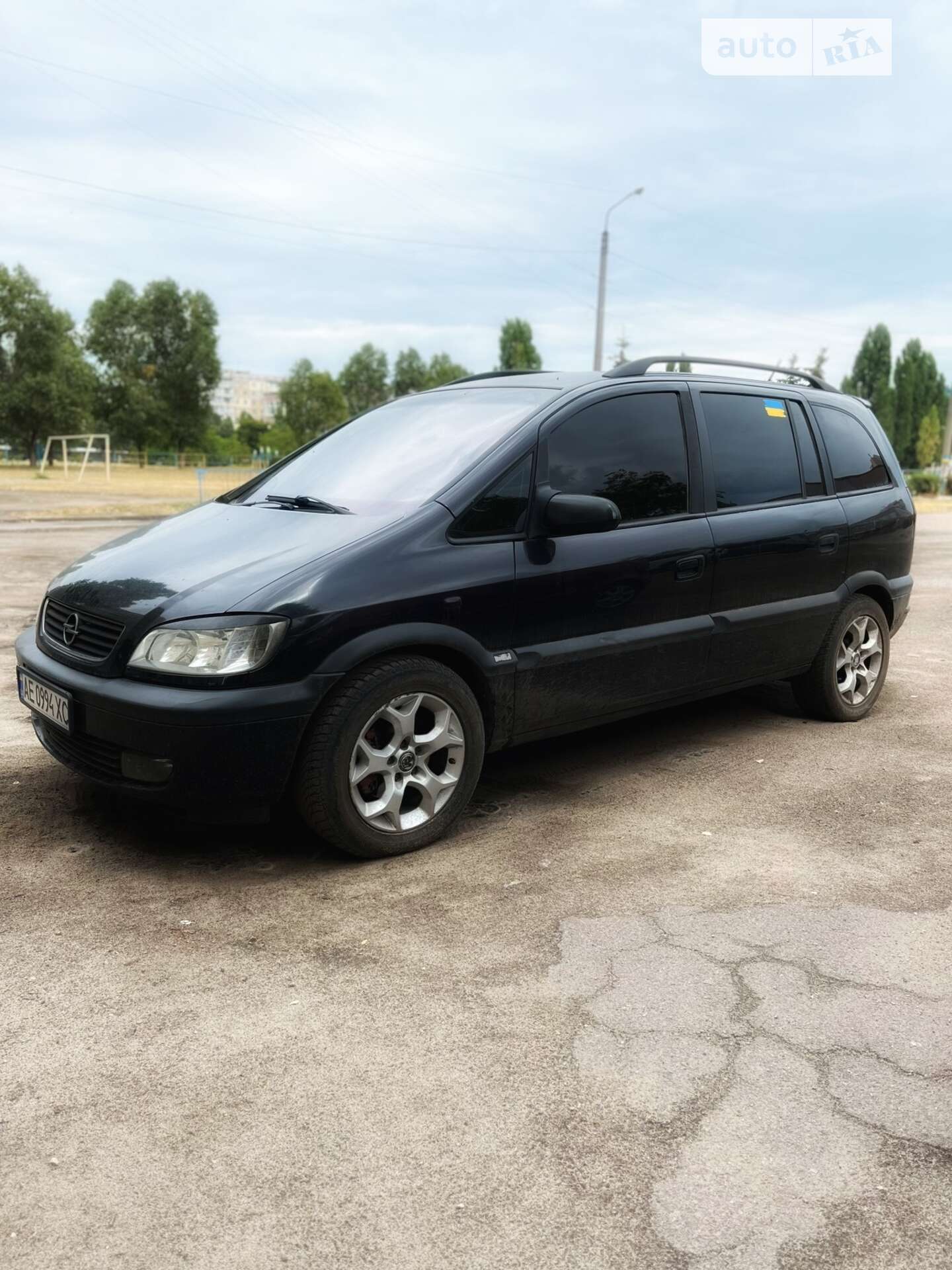 OPEL ZAFIRA 2002