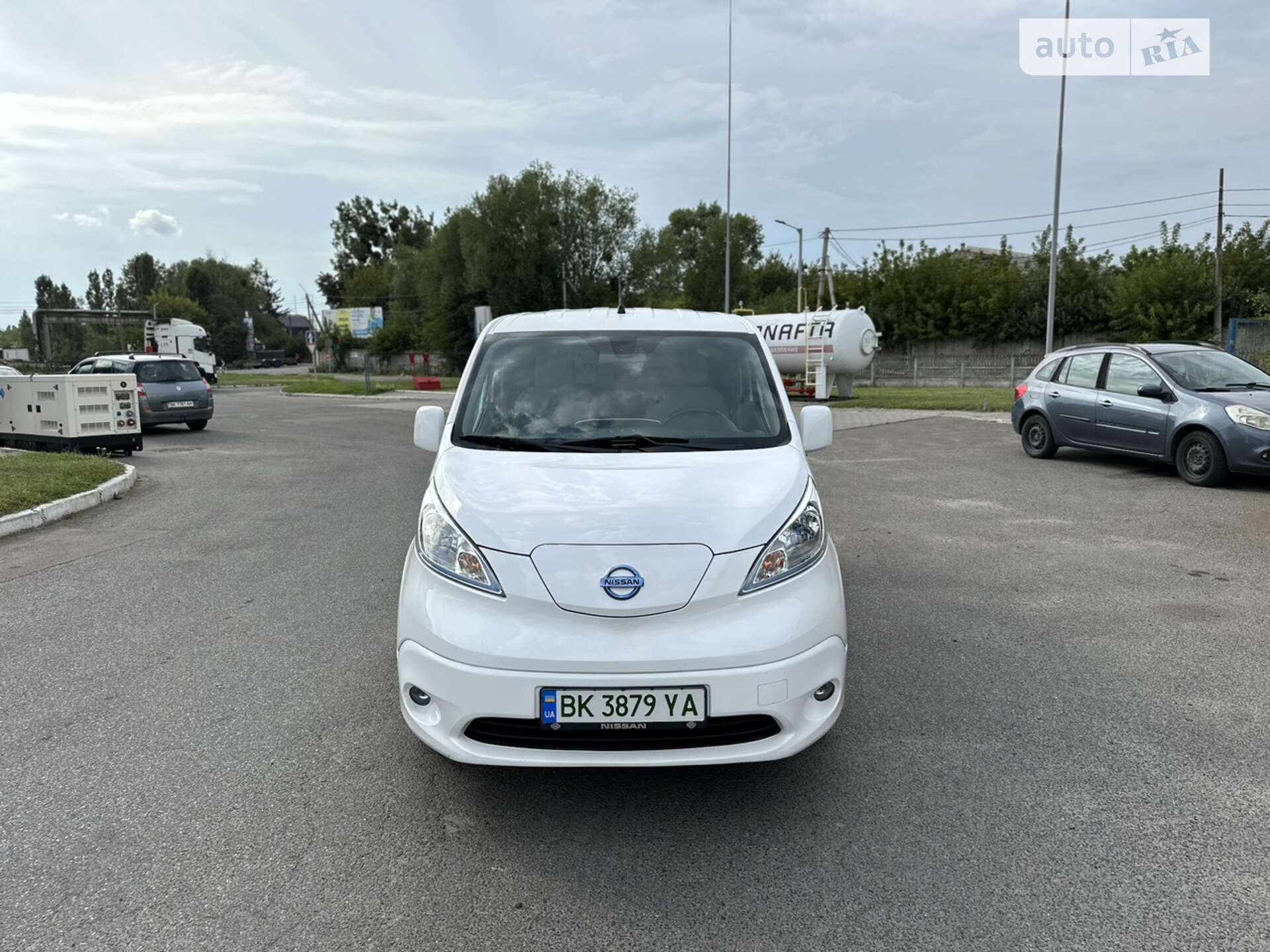 NISSAN E-NV 200 2014