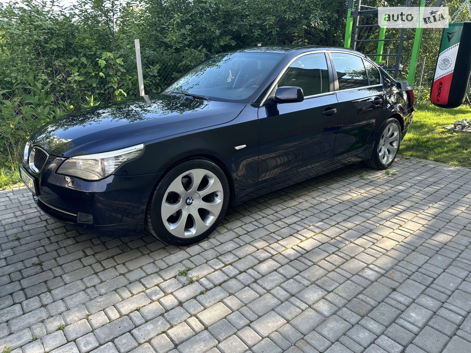BMW 525I 2008