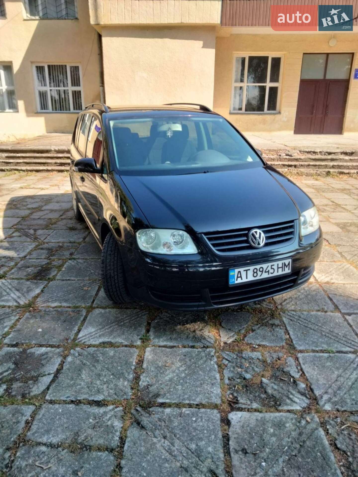 VOLKSWAGEN TOURAN 2004