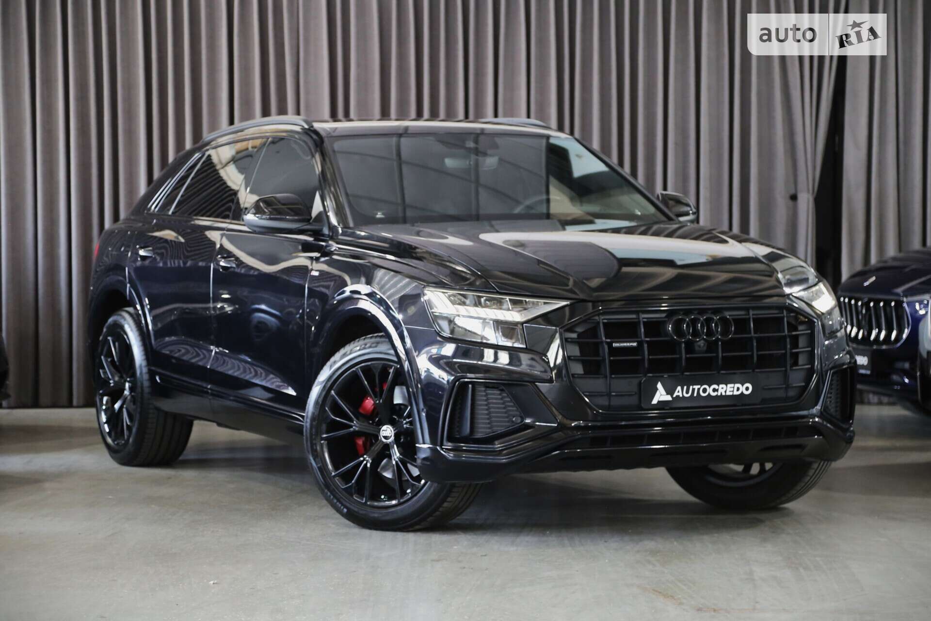 AUDI Q8 2021