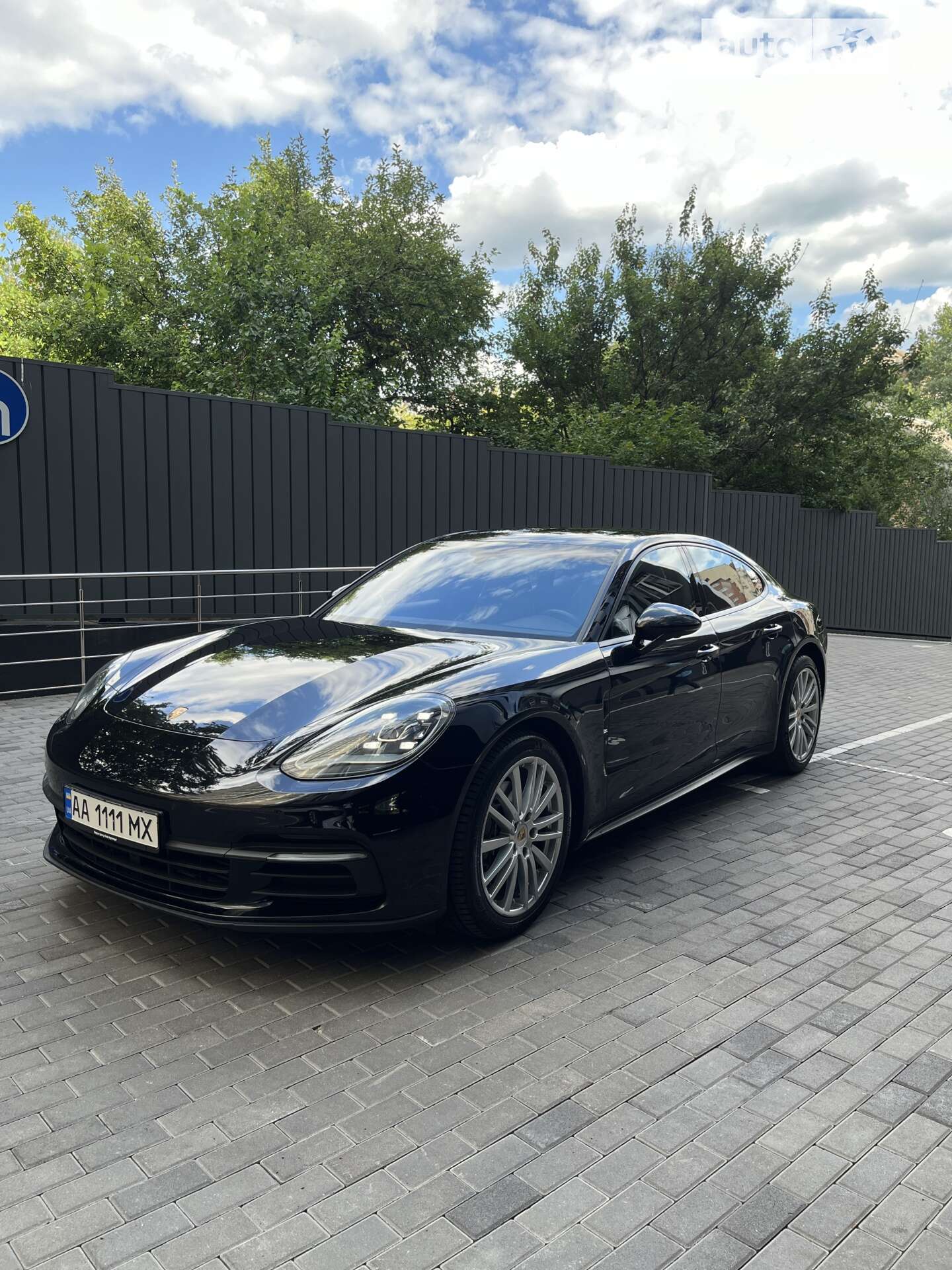 PORSCHE PANAMERA 2017
