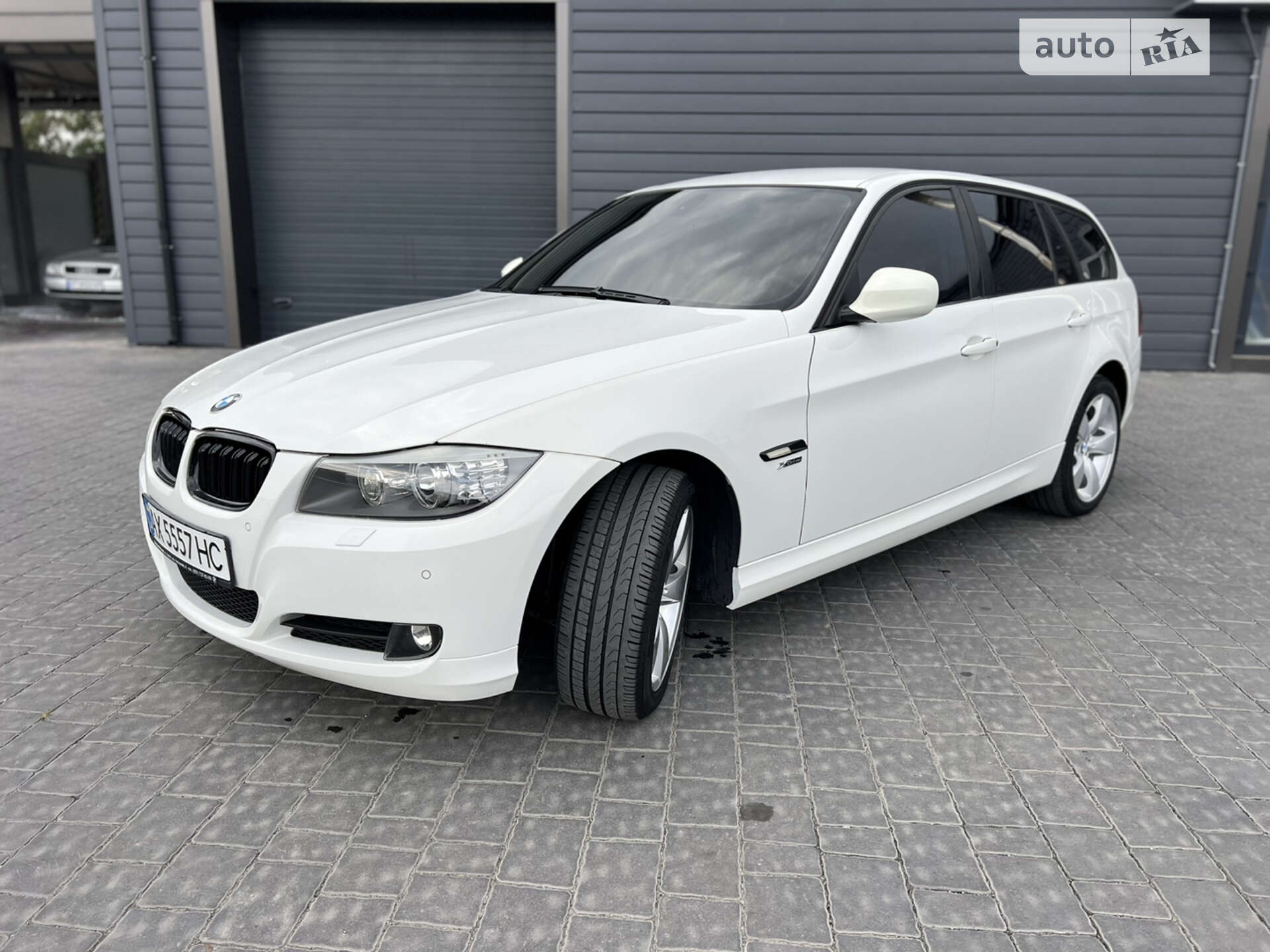 BMW 320D XDRIVE 2011
