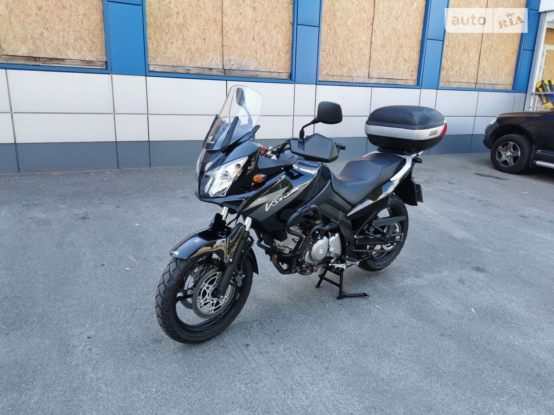 Головне фото звіту автомобіля SUZUKI DL 650 2005