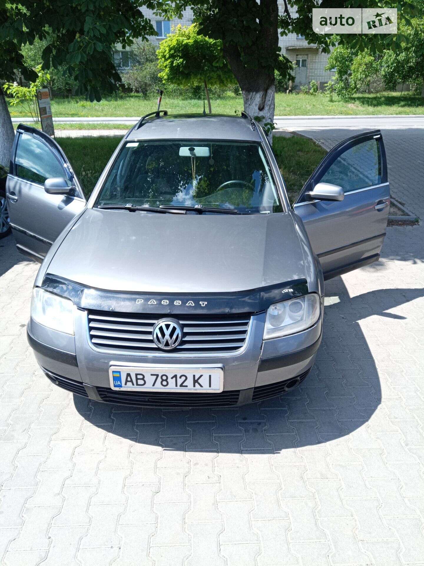 VOLKSWAGEN PASSAT 2003