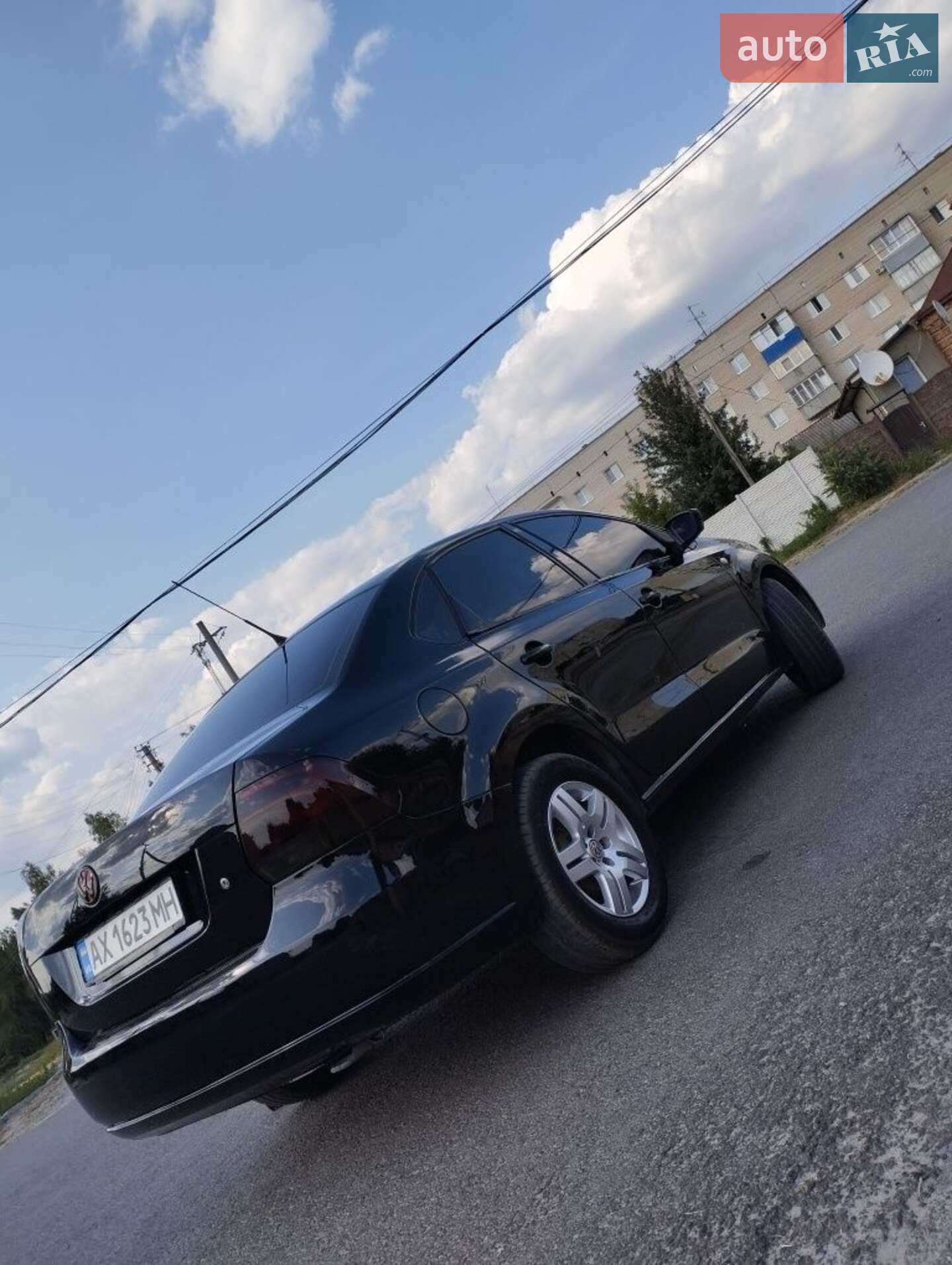 VOLKSWAGEN POLO 2012