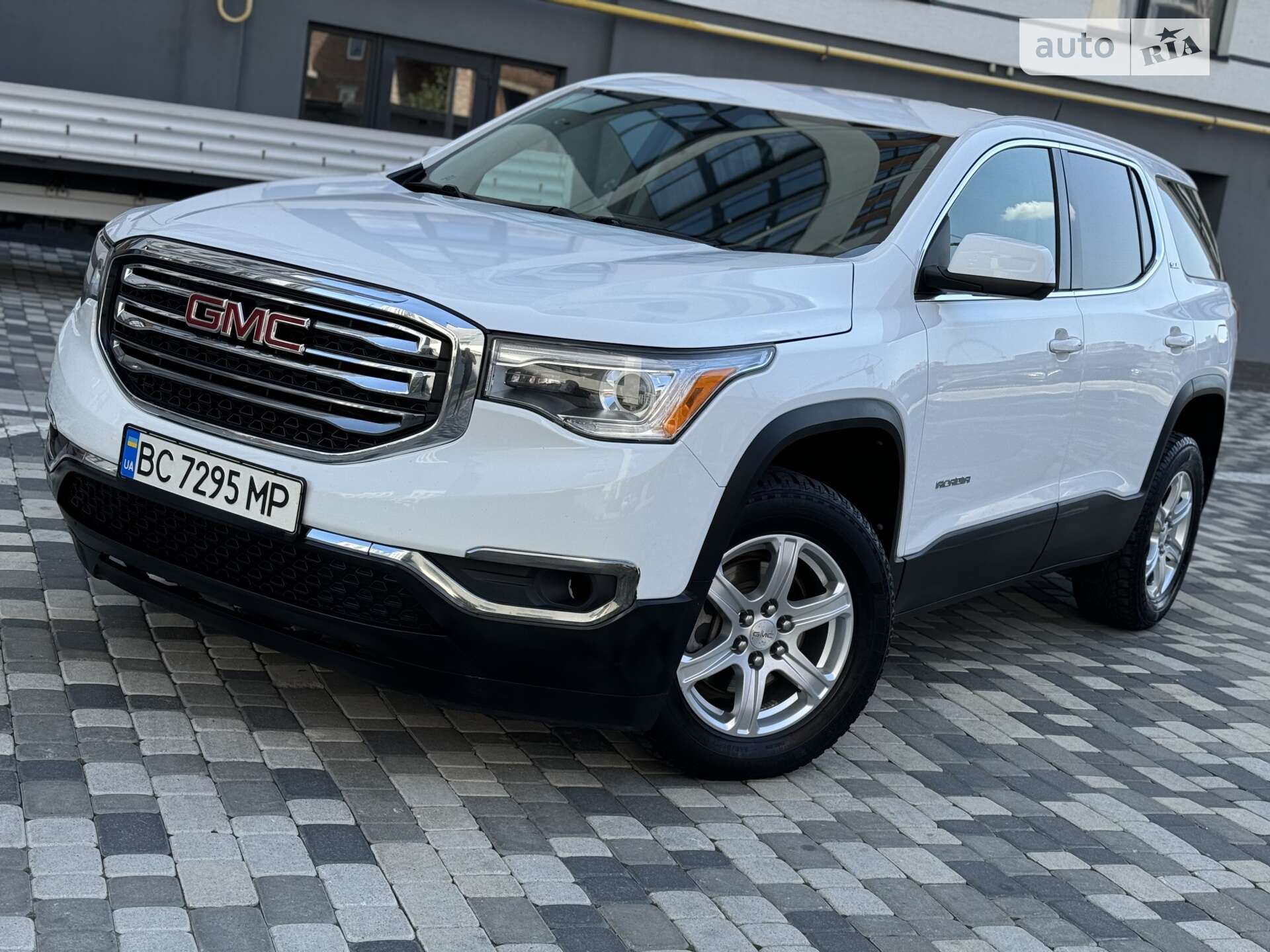GMC ACADIA 2017