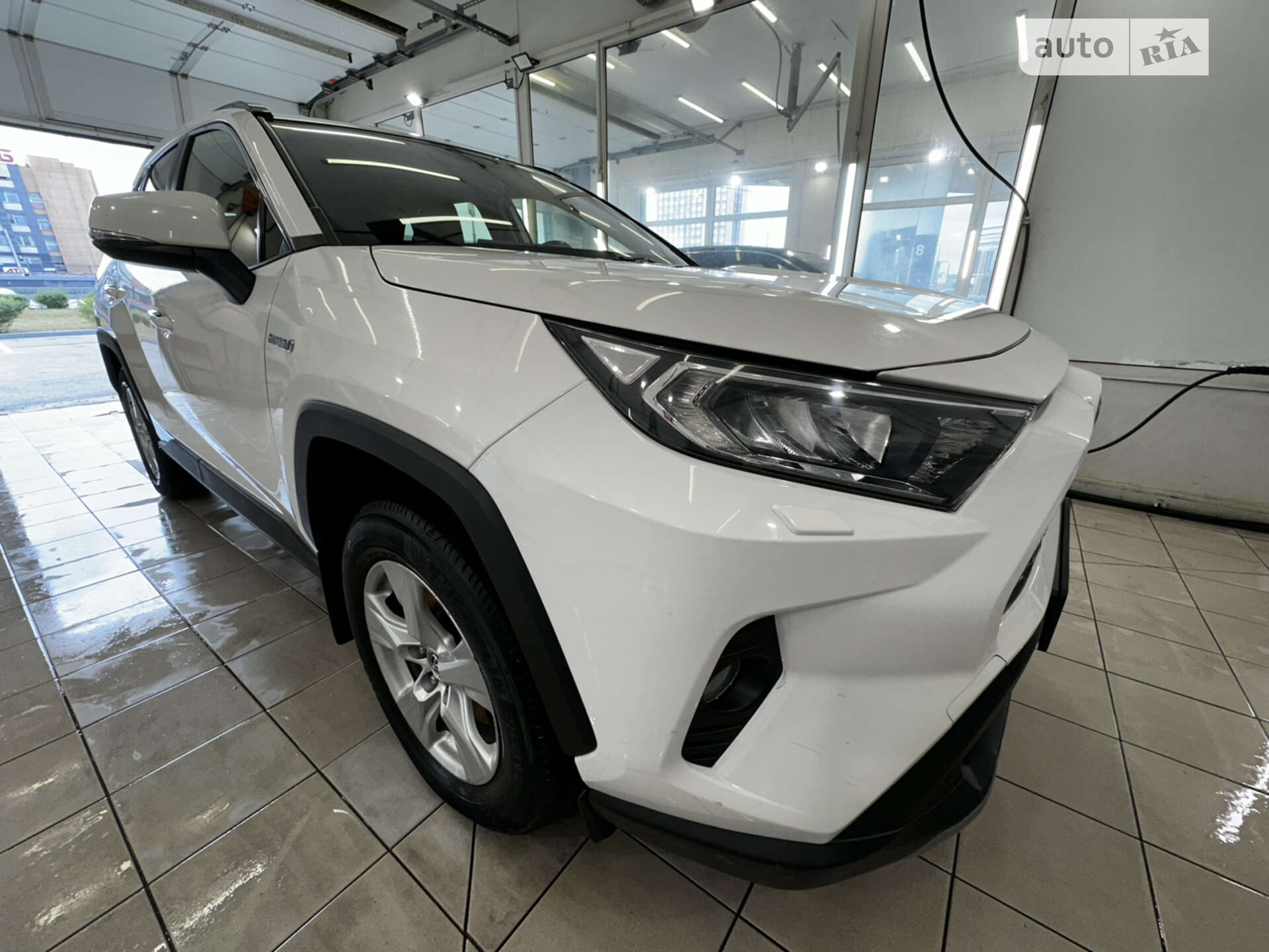 TOYOTA RAV-4 HYBRID 2019