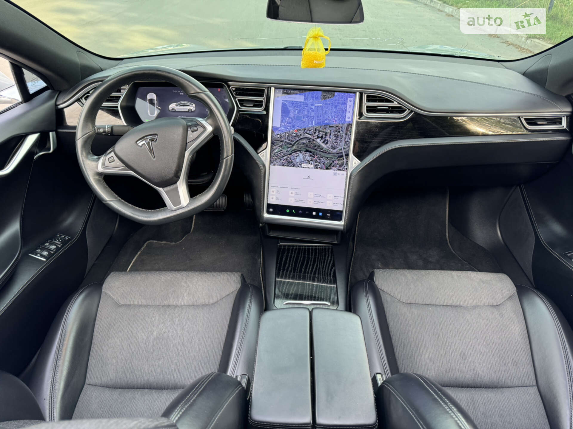 Tesla Model S 2017
