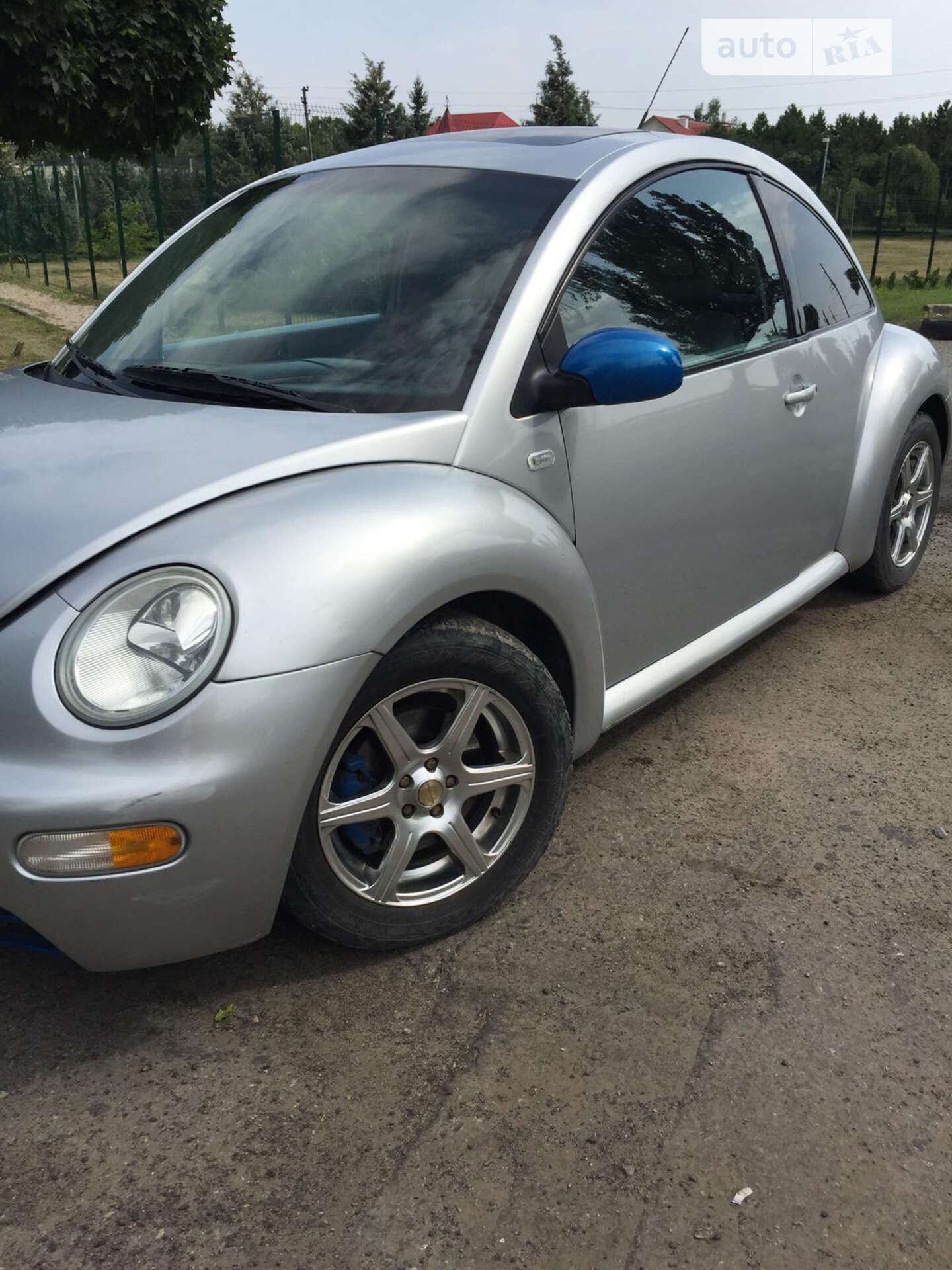VOLKSWAGEN BEETLE 2002
