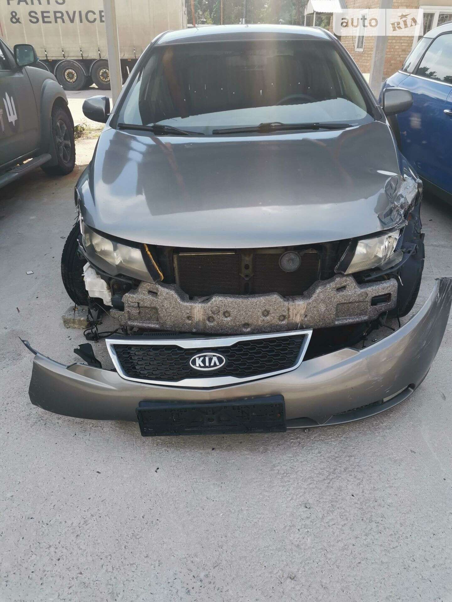 KIA CERATO 2011