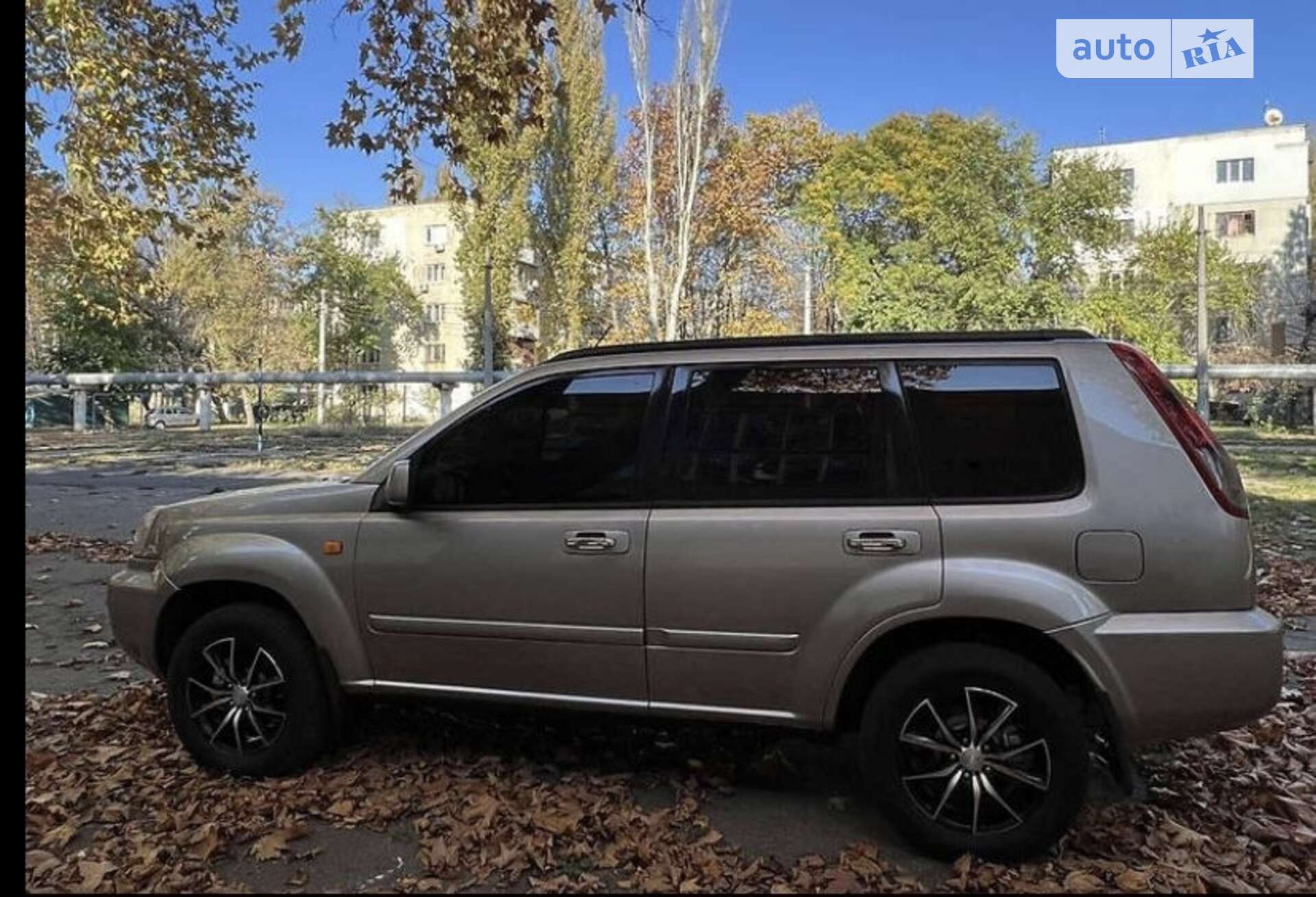 NISSAN X-TRAIL 2001