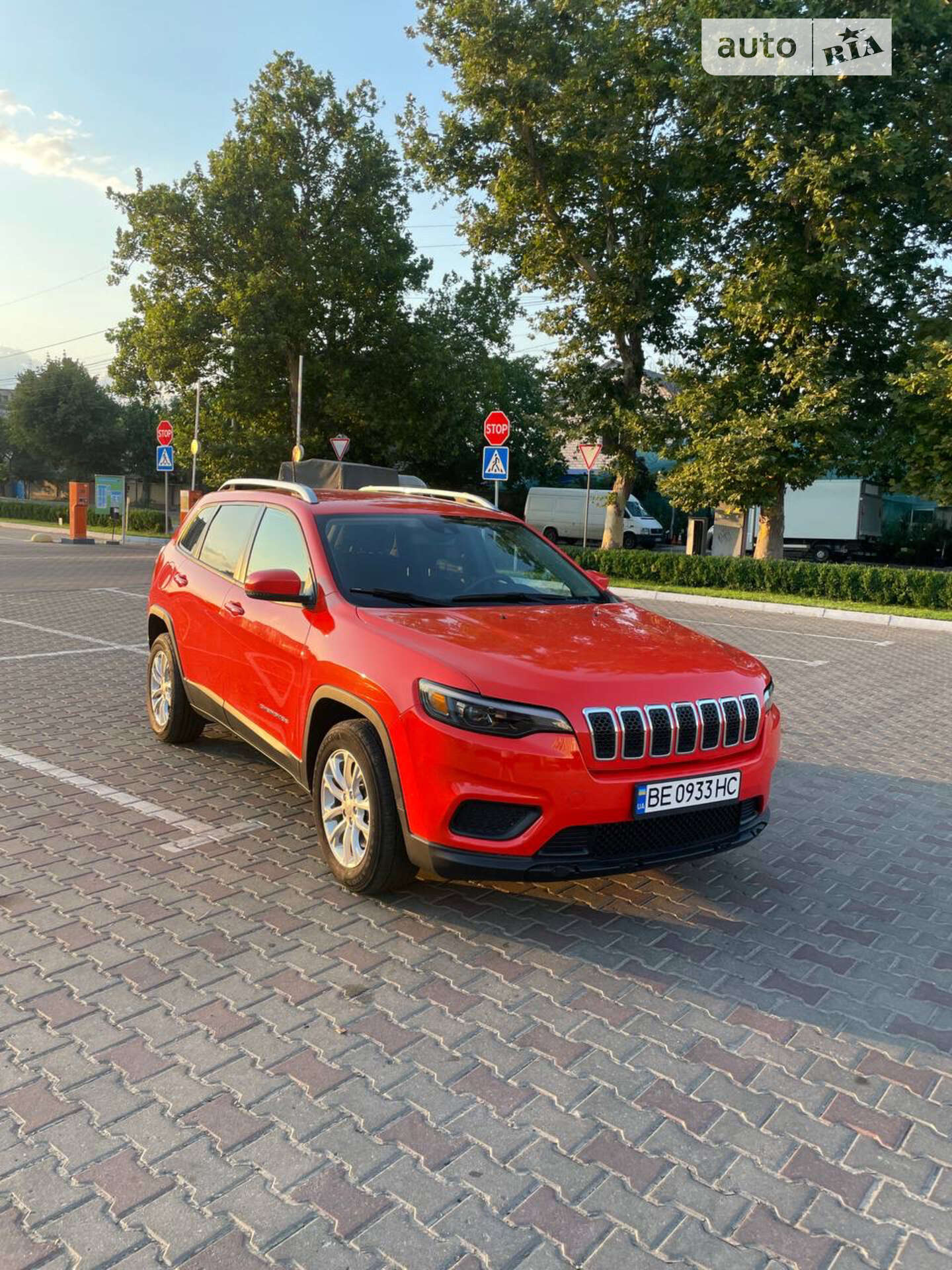 JEEP CHEROKEE 2020
