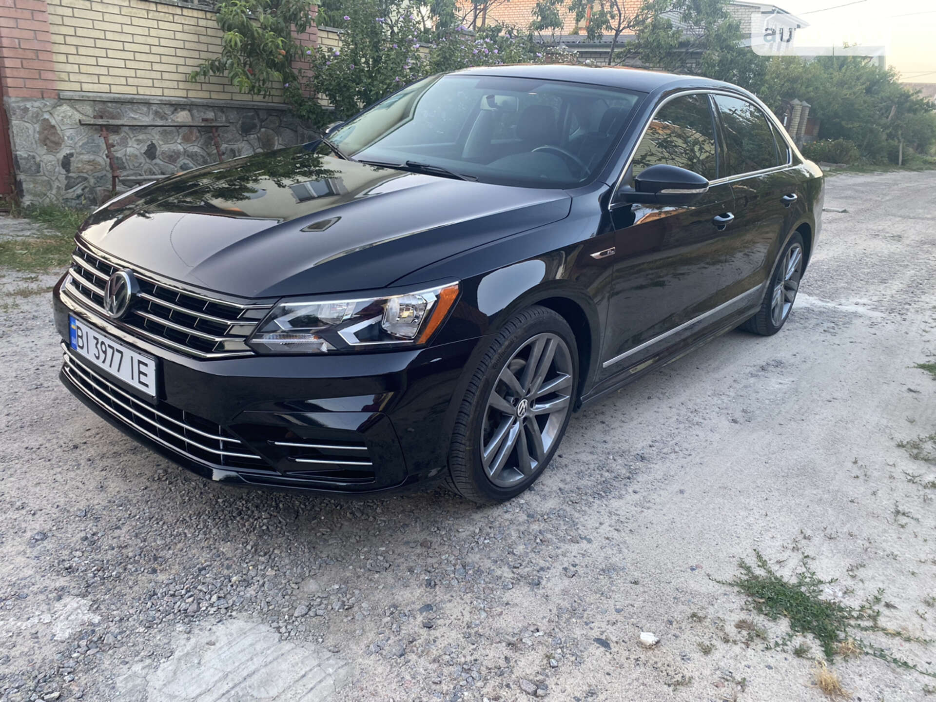 VOLKSWAGEN PASSAT 2016