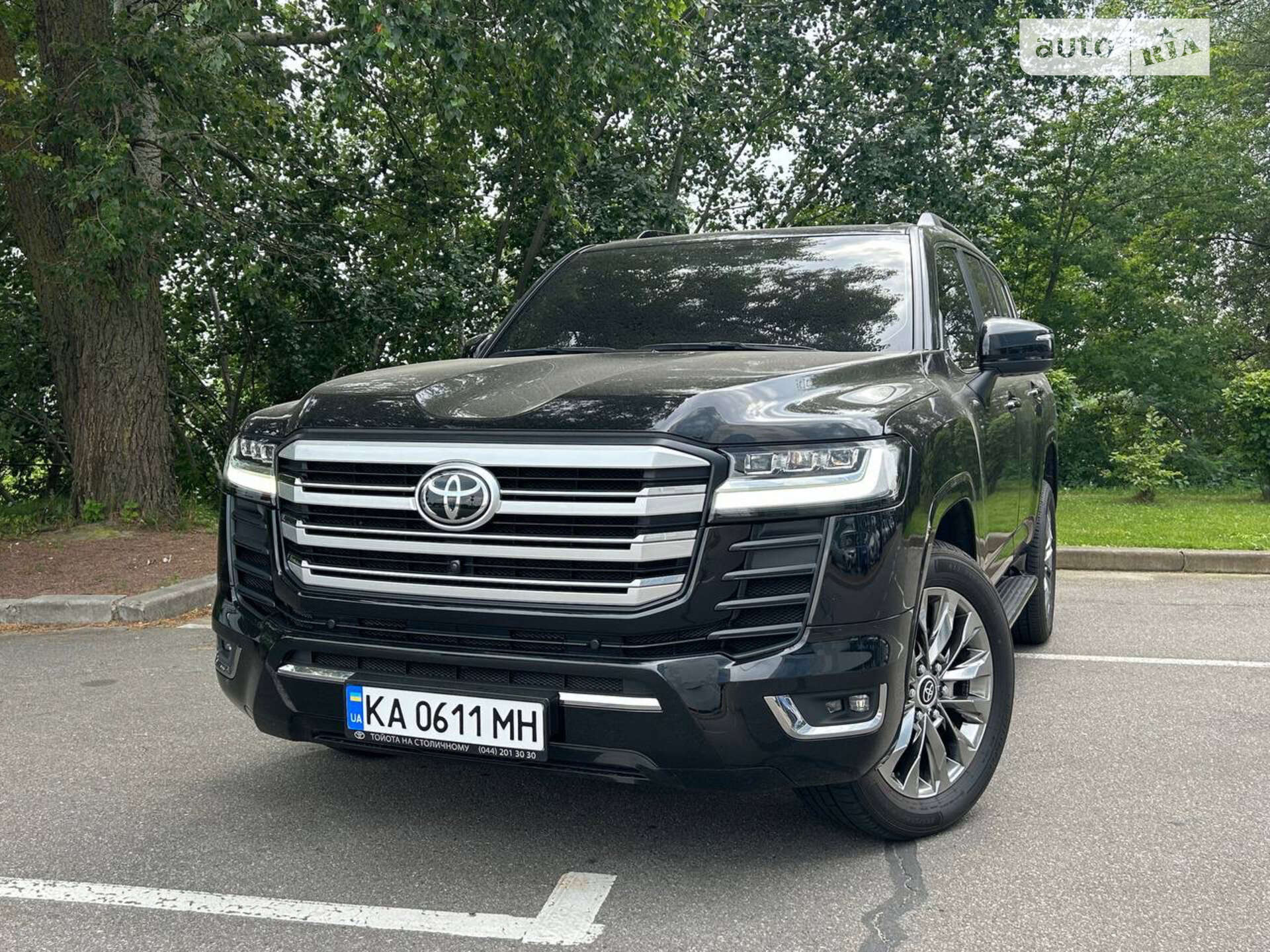 TOYOTA LAND CRUISER