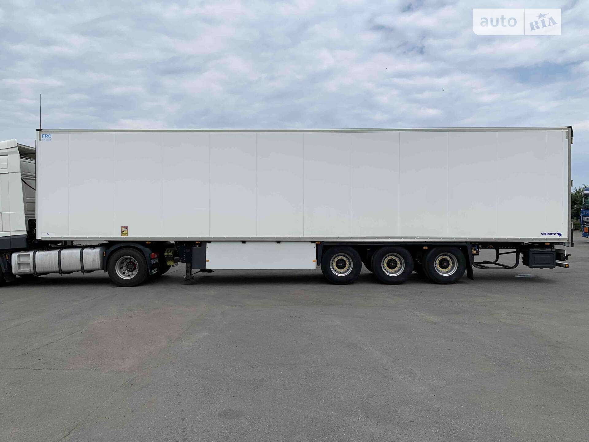 SCHMITZ SKO 24 2013