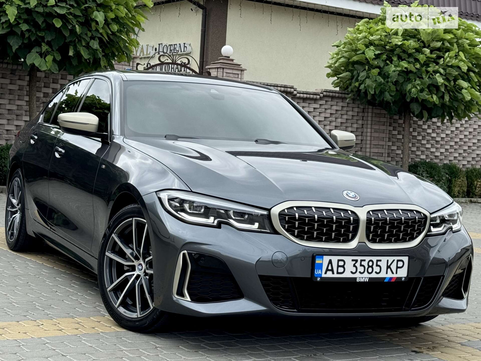 BMW 3 Series 2019
