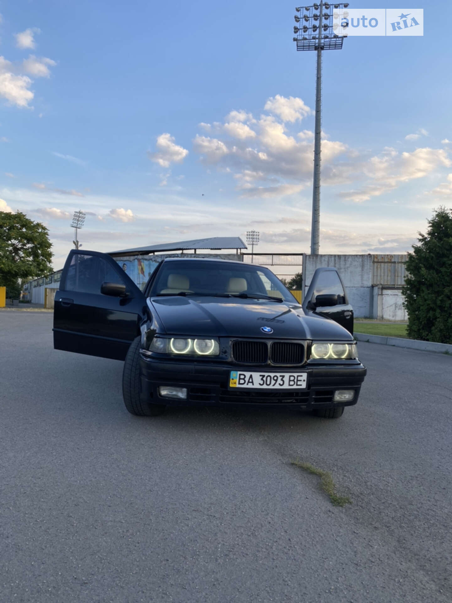 BMW 320 1992