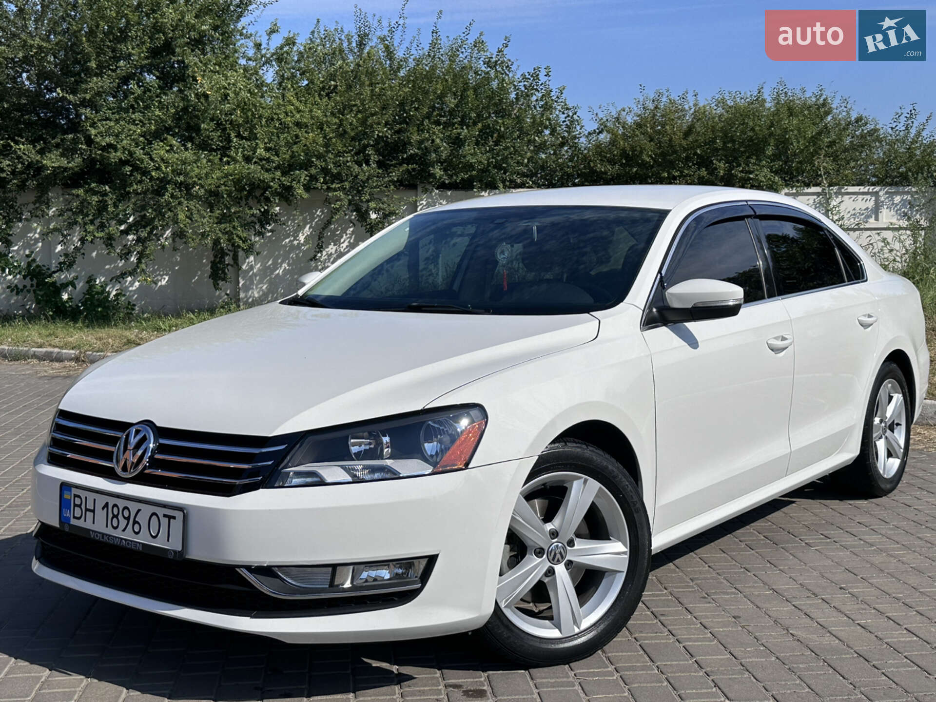 VOLKSWAGEN PASSAT 2015