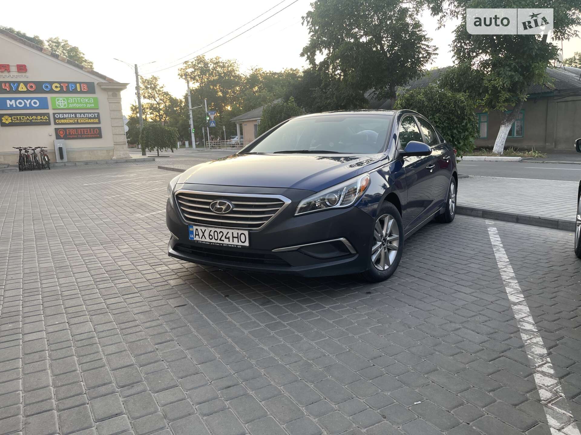 Головне фото звіту автомобіля HYUNDAI SONATA 2016