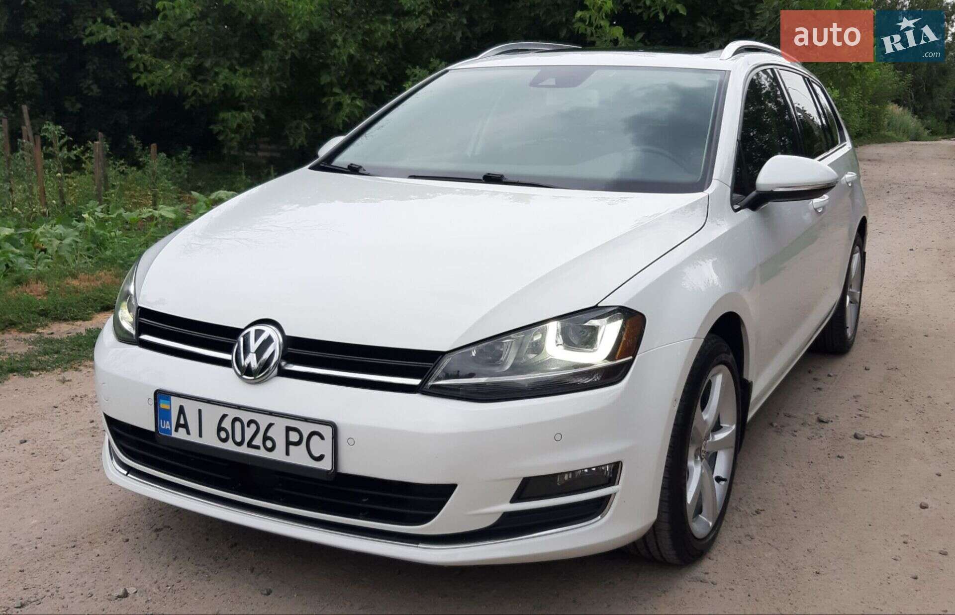 VOLKSWAGEN GOLF 2016